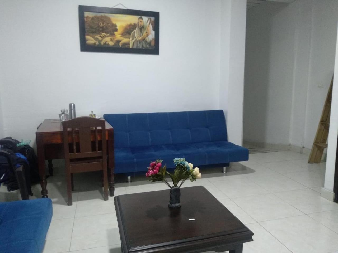 Family Room with Private Bathroom photo 3