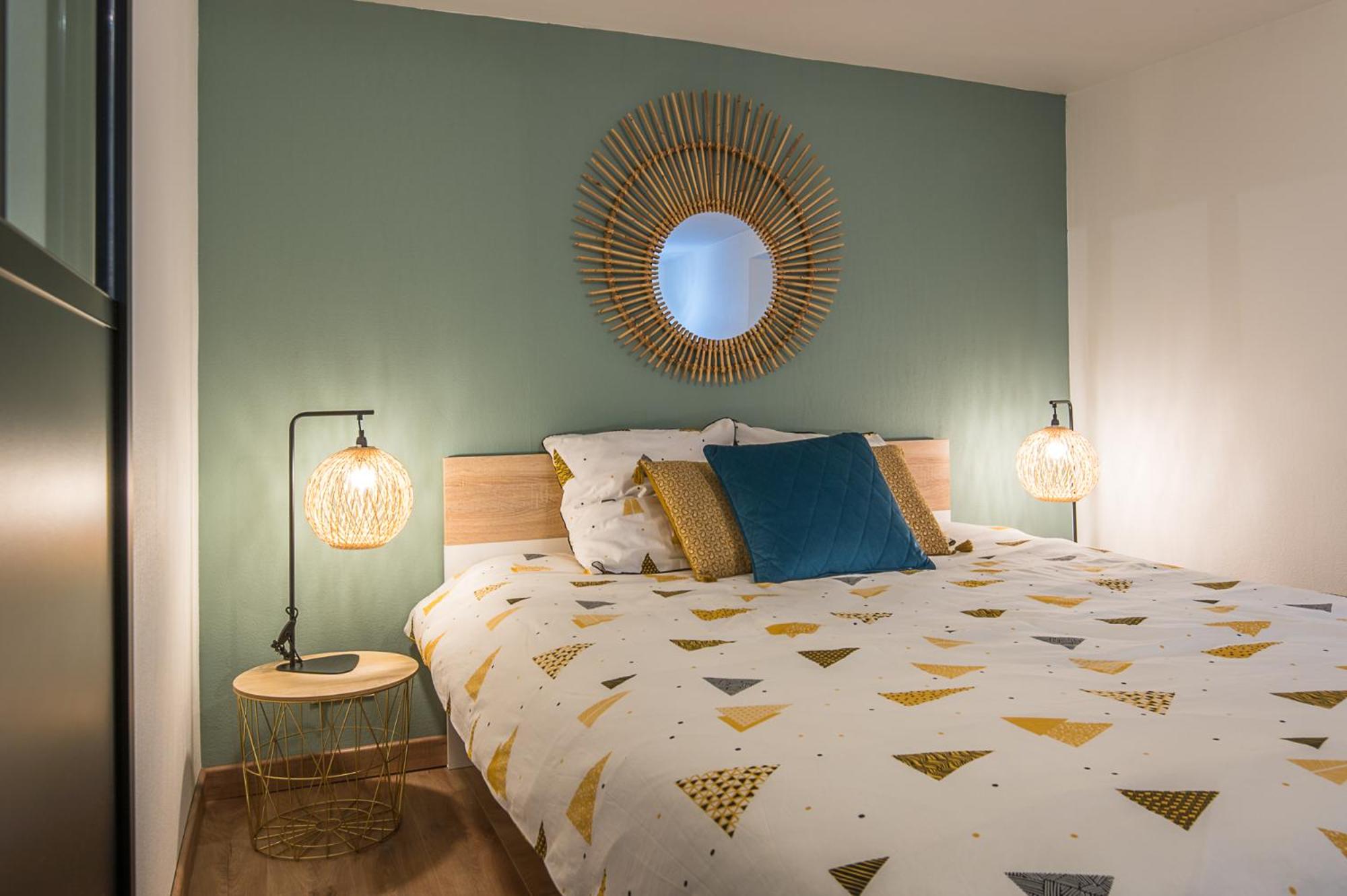 One-Bedroom Apartment - Photo 25
