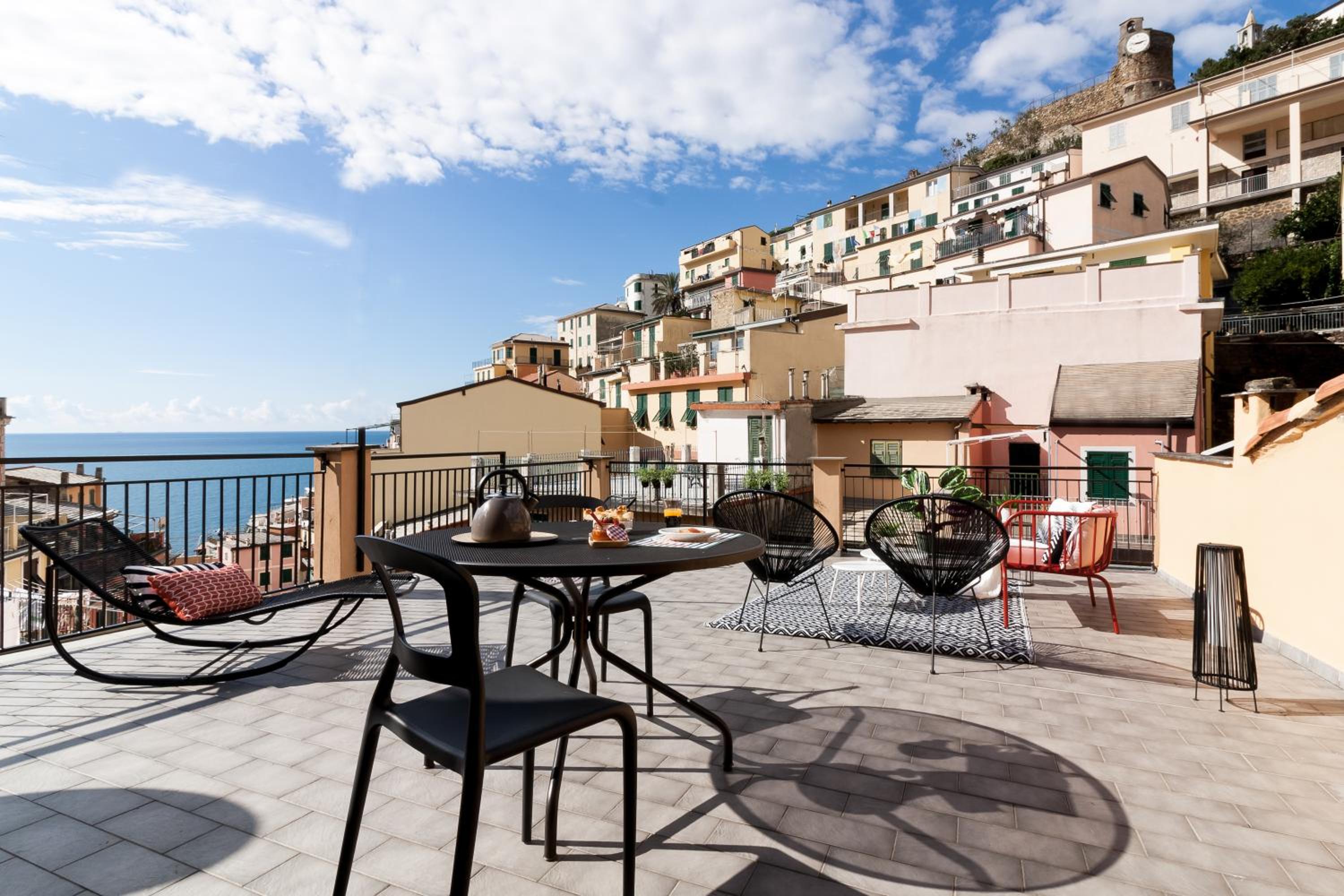Two-Bedroom Apartment with Terrace - Split Level - Photo 12