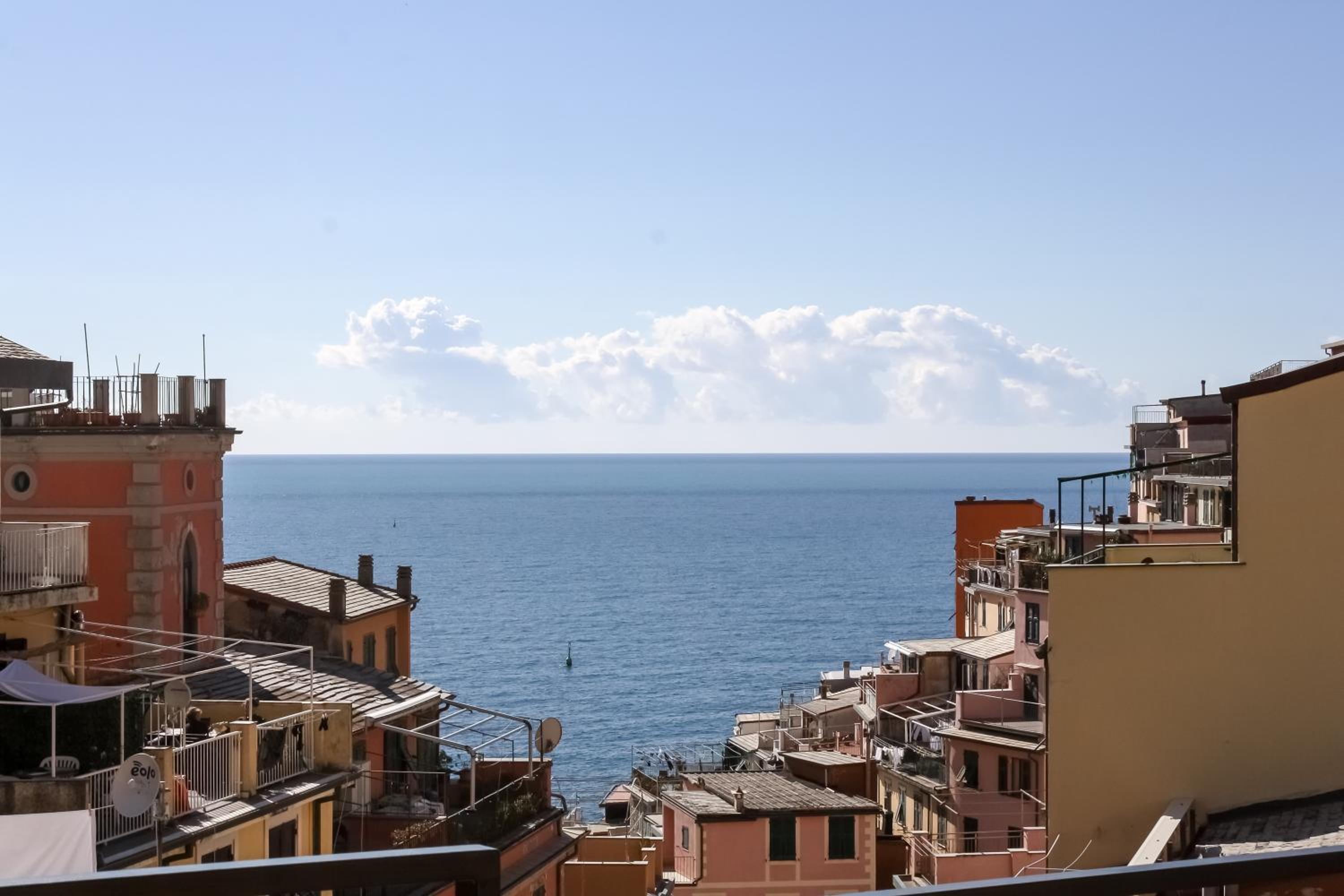 Two-Bedroom Apartment with Terrace - Split Level - Photo 9