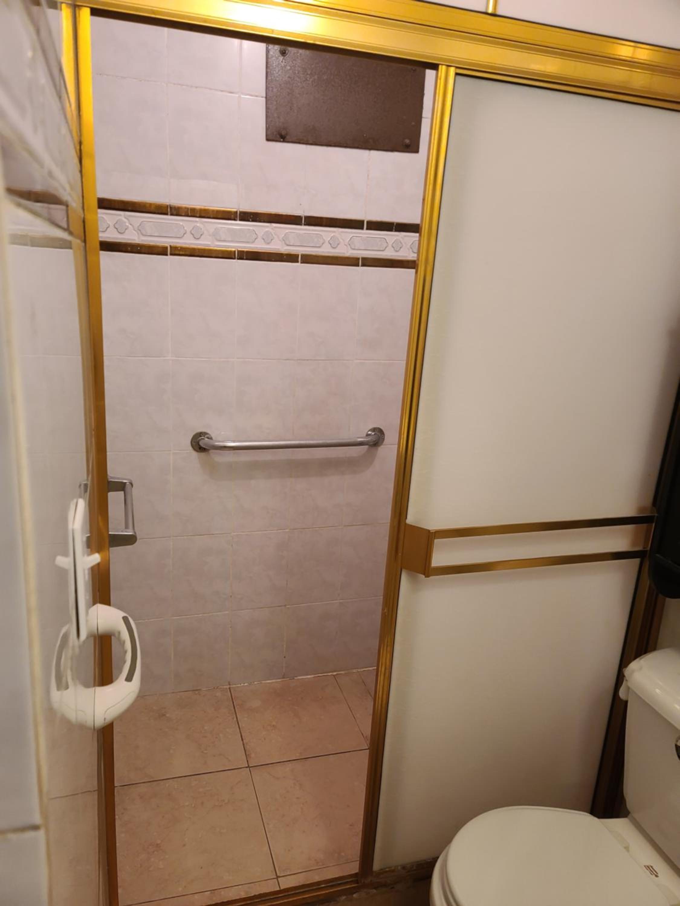 Three-Bedroom House - Photo 11