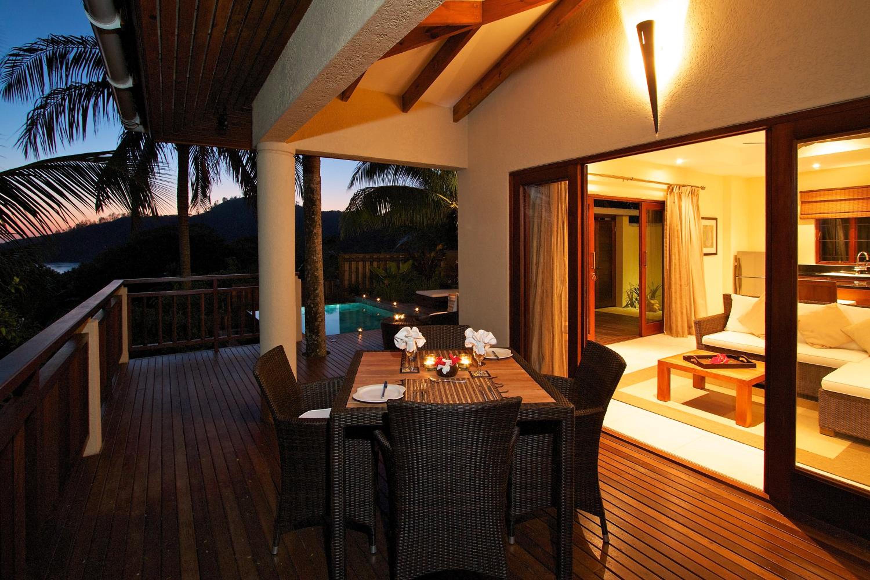Villa with Private Pool - Photo 8