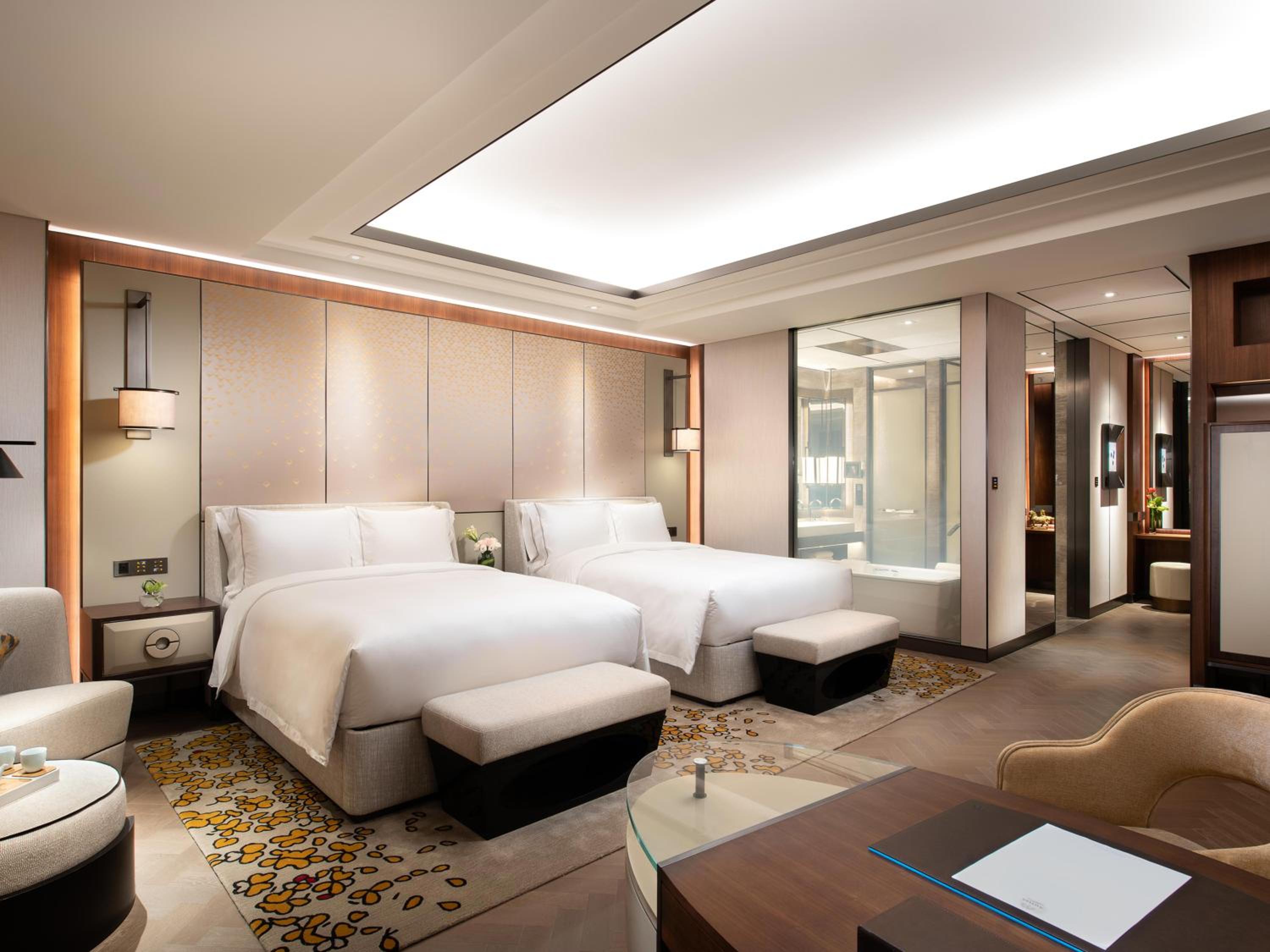 Deluxe Twin Beds City View Room - Photo 1