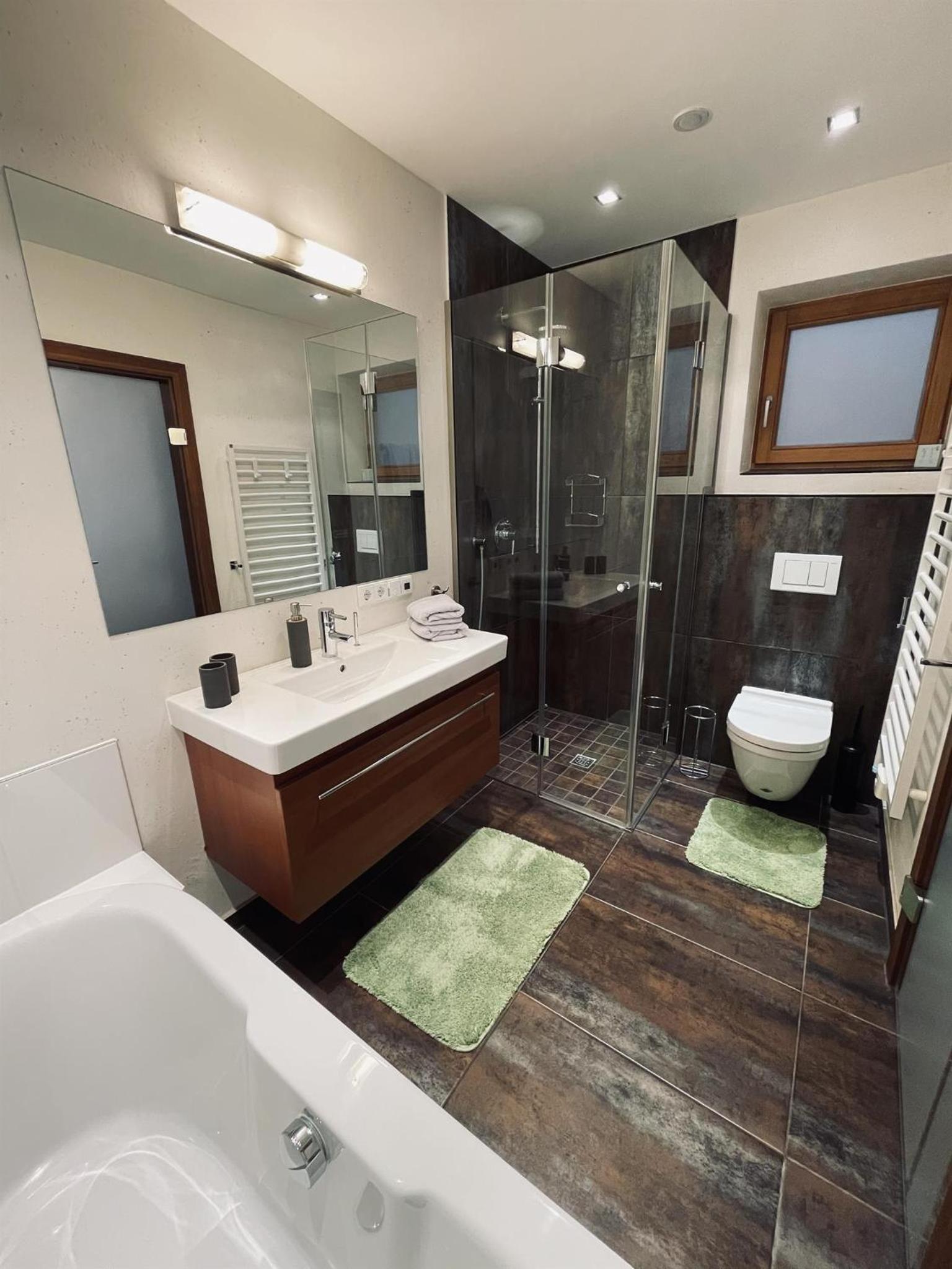 Two-Bedroom Apartment - Photo 21