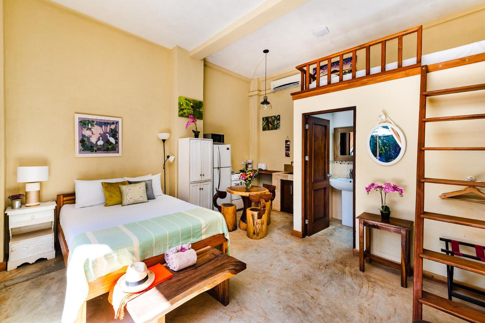 Double Room with Pool View photo 2