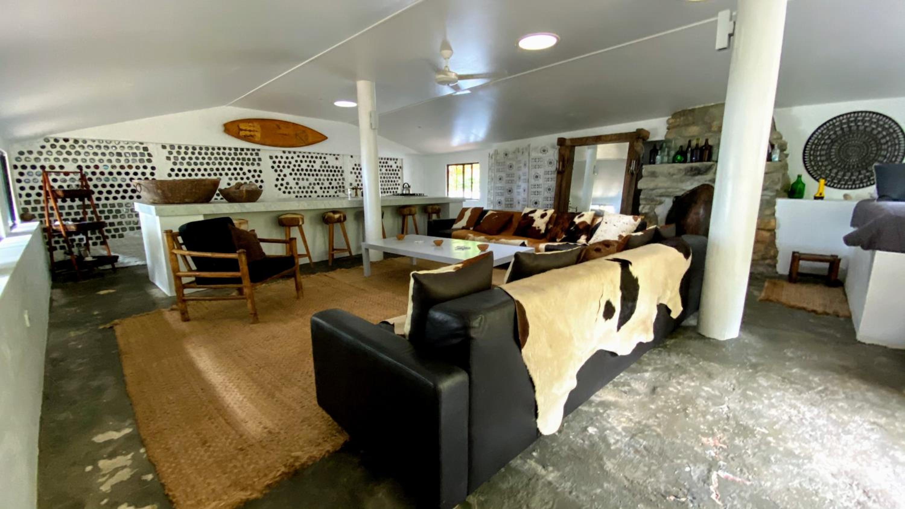 Four-Bedroom House photo 1