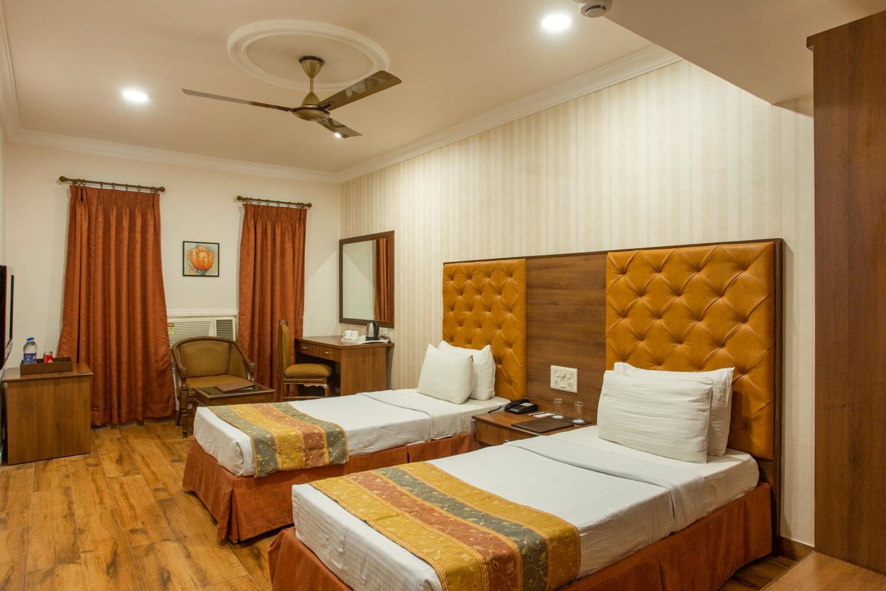 Superior Twin Room - Photo 6