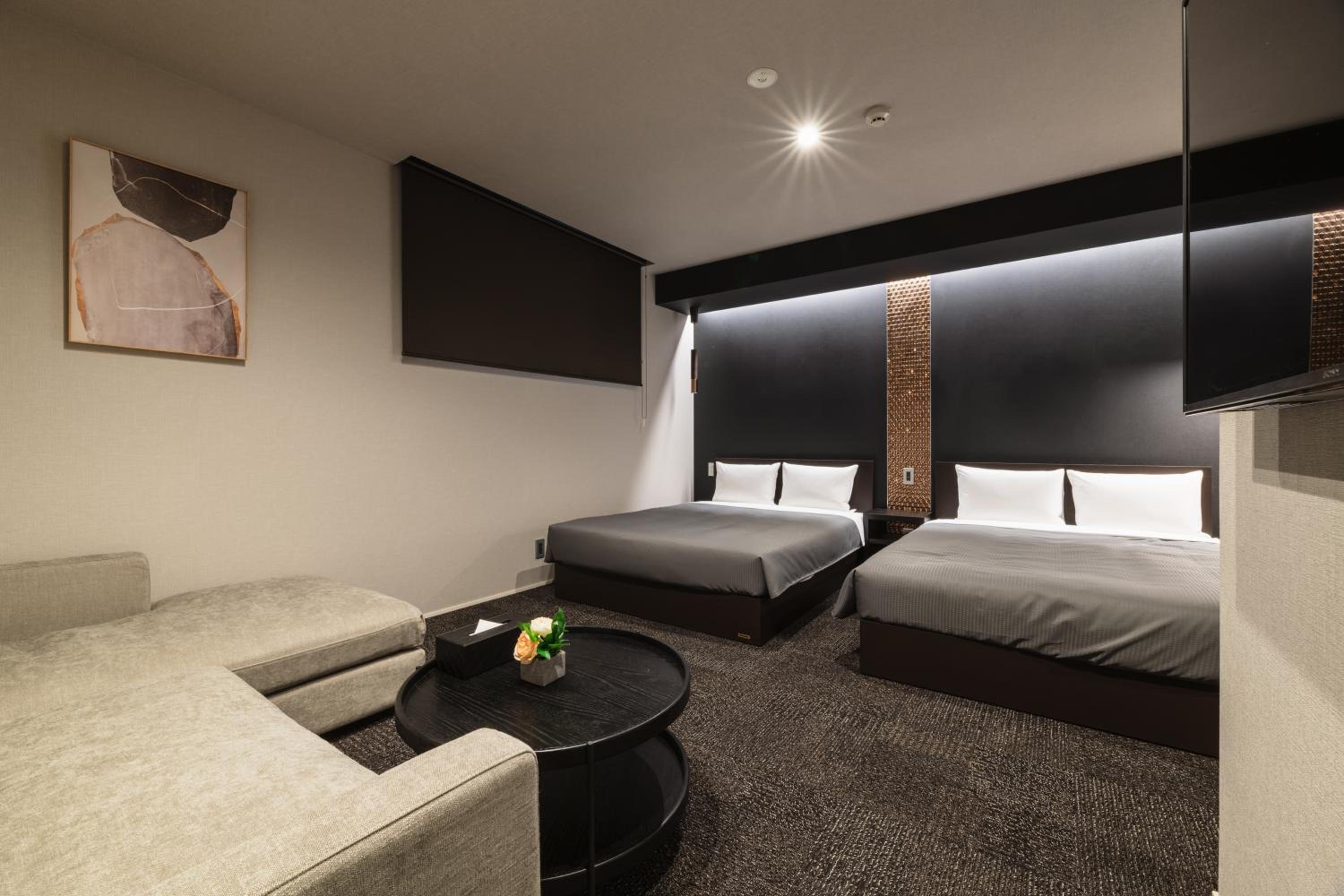 Standard Twin Room - Photo 1