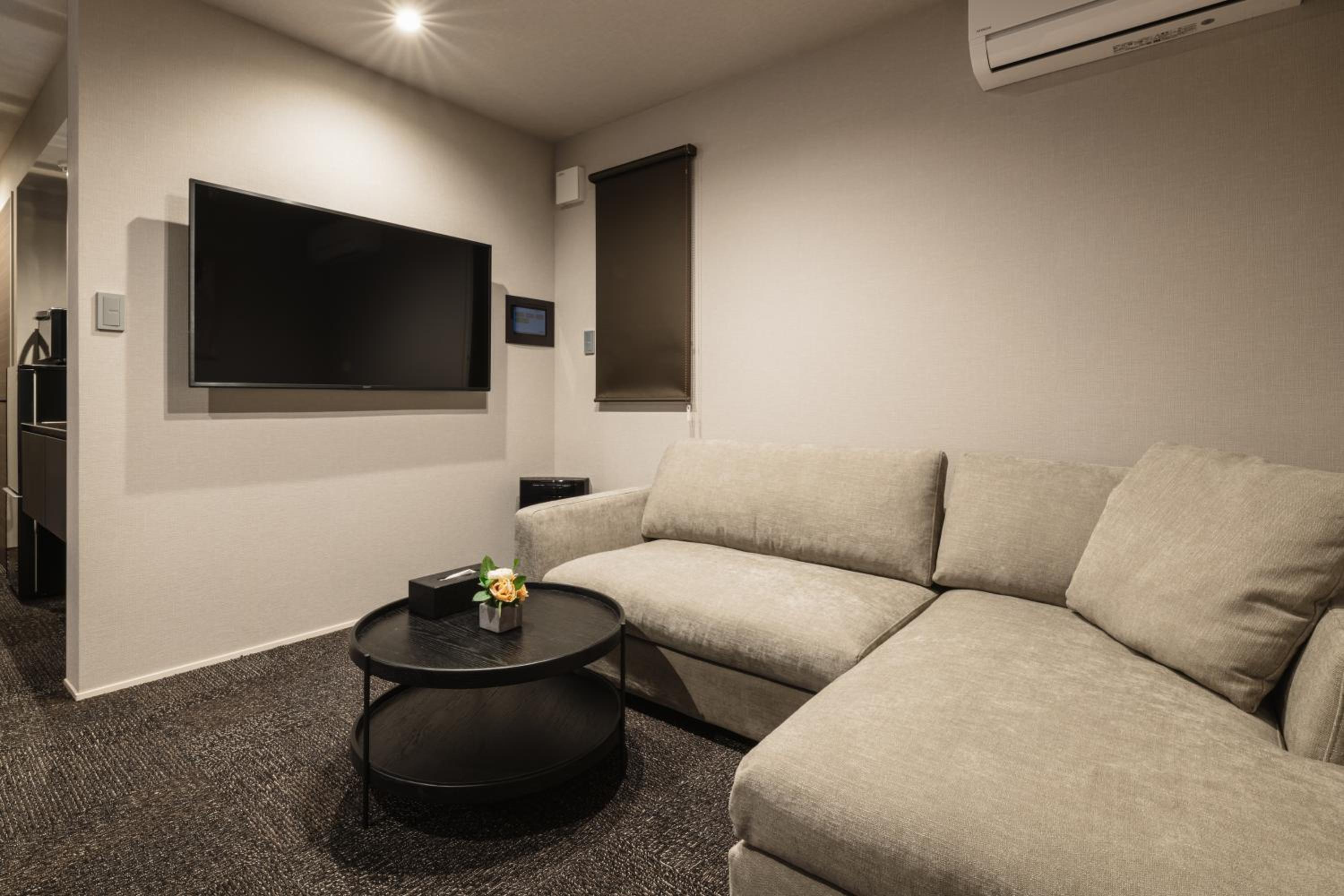 Standard Twin Room - Photo 15