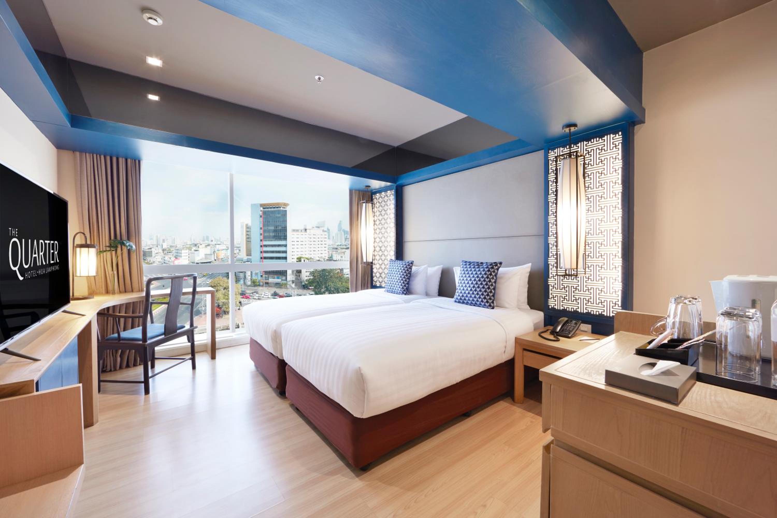 Deluxe Twin Room with City View photo 1