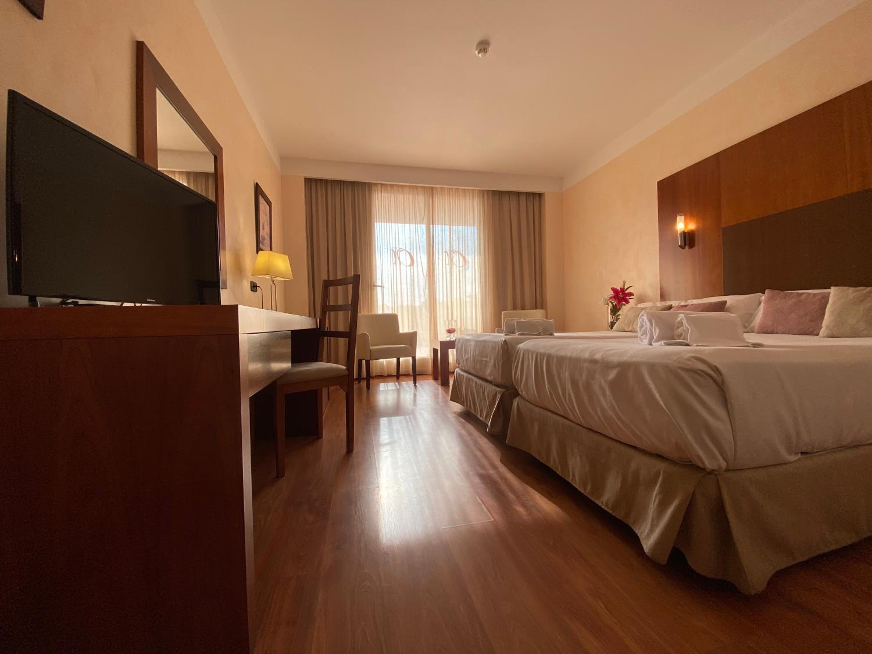 Double or Twin Room - Photo 1