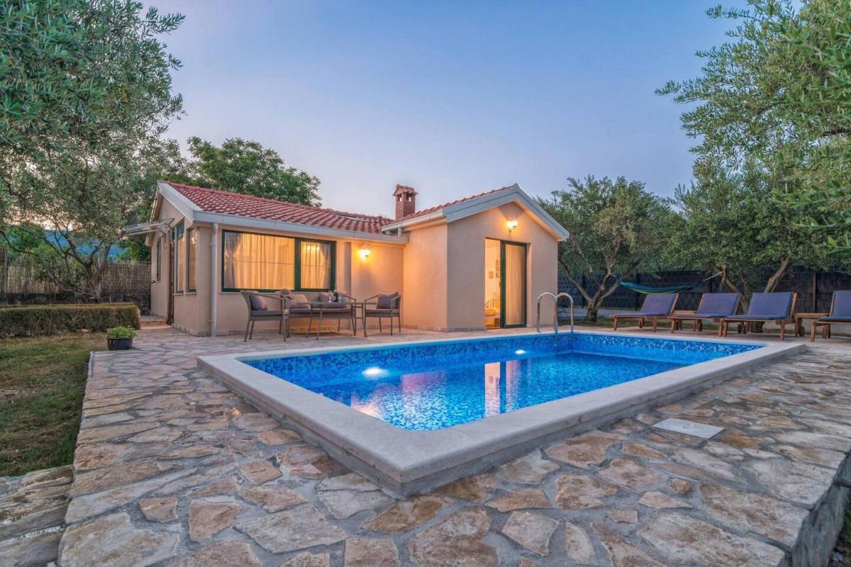 Two Bedroom Holiday Home