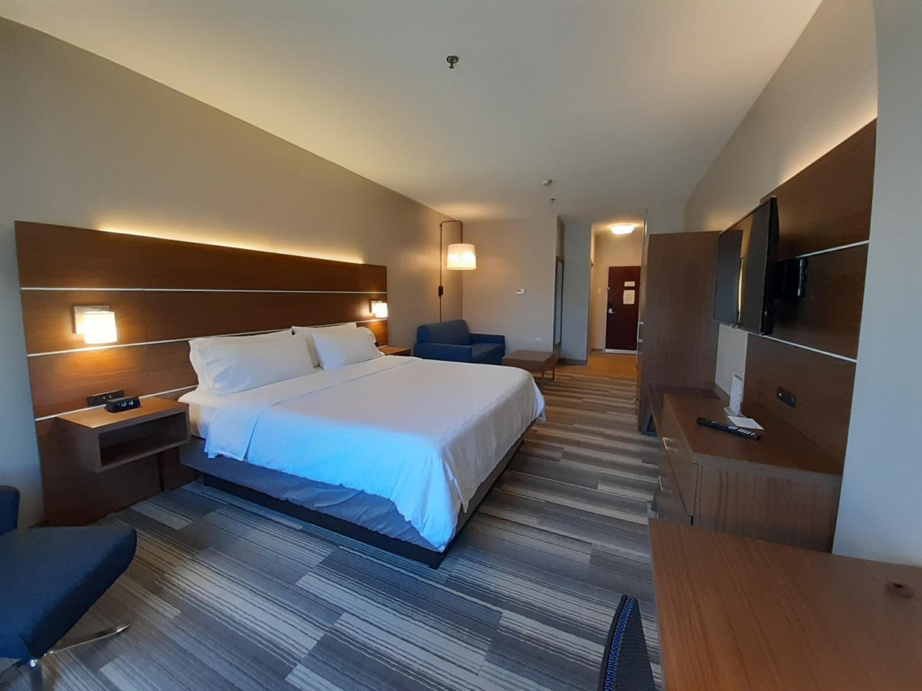 King Suite - Photo 4