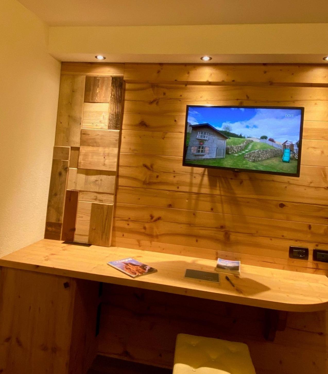 Superior Double or Twin Room with Mountain View photo 1