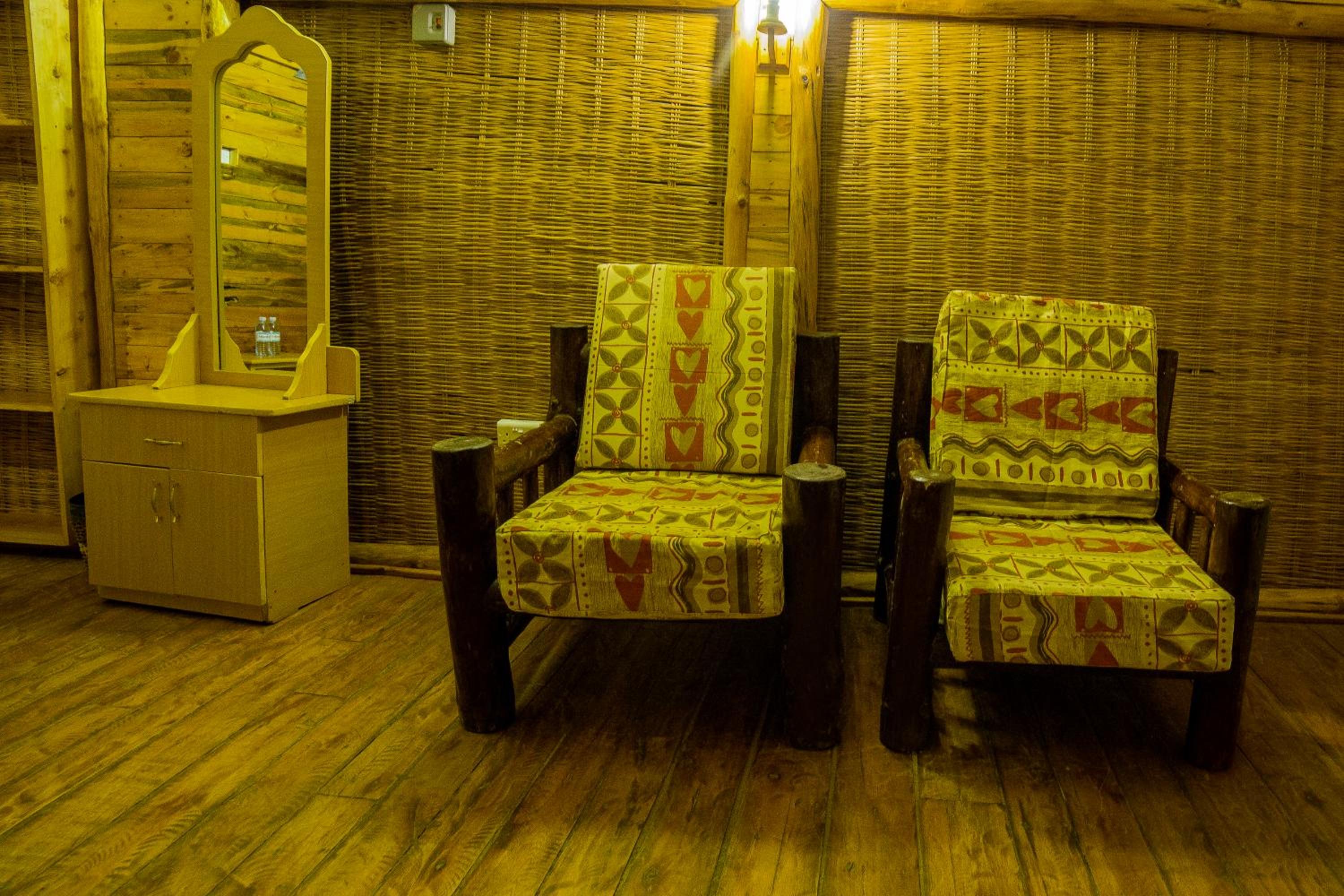 Family Room photo 3