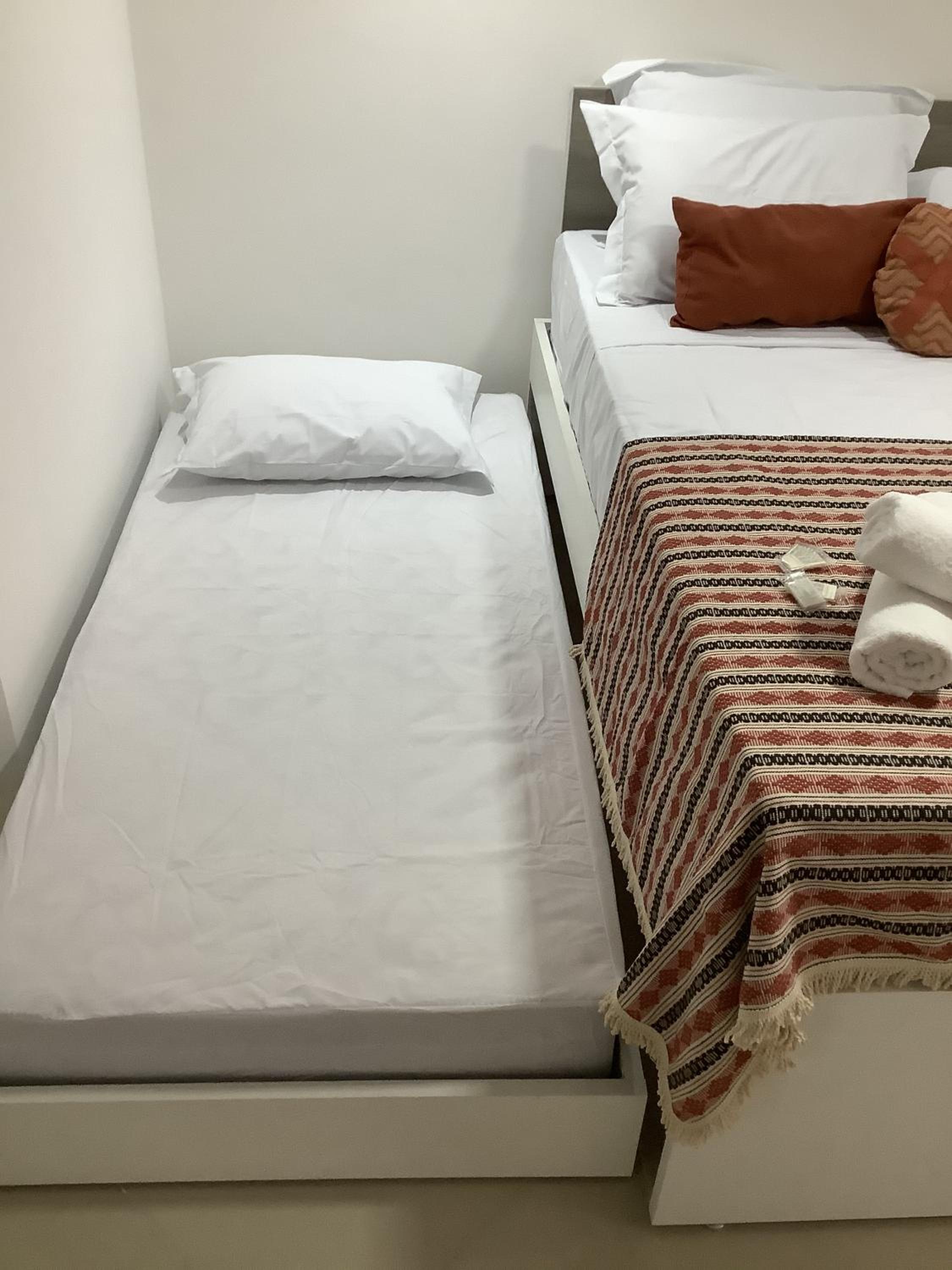 One-Bedroom Apartment - Photo 22