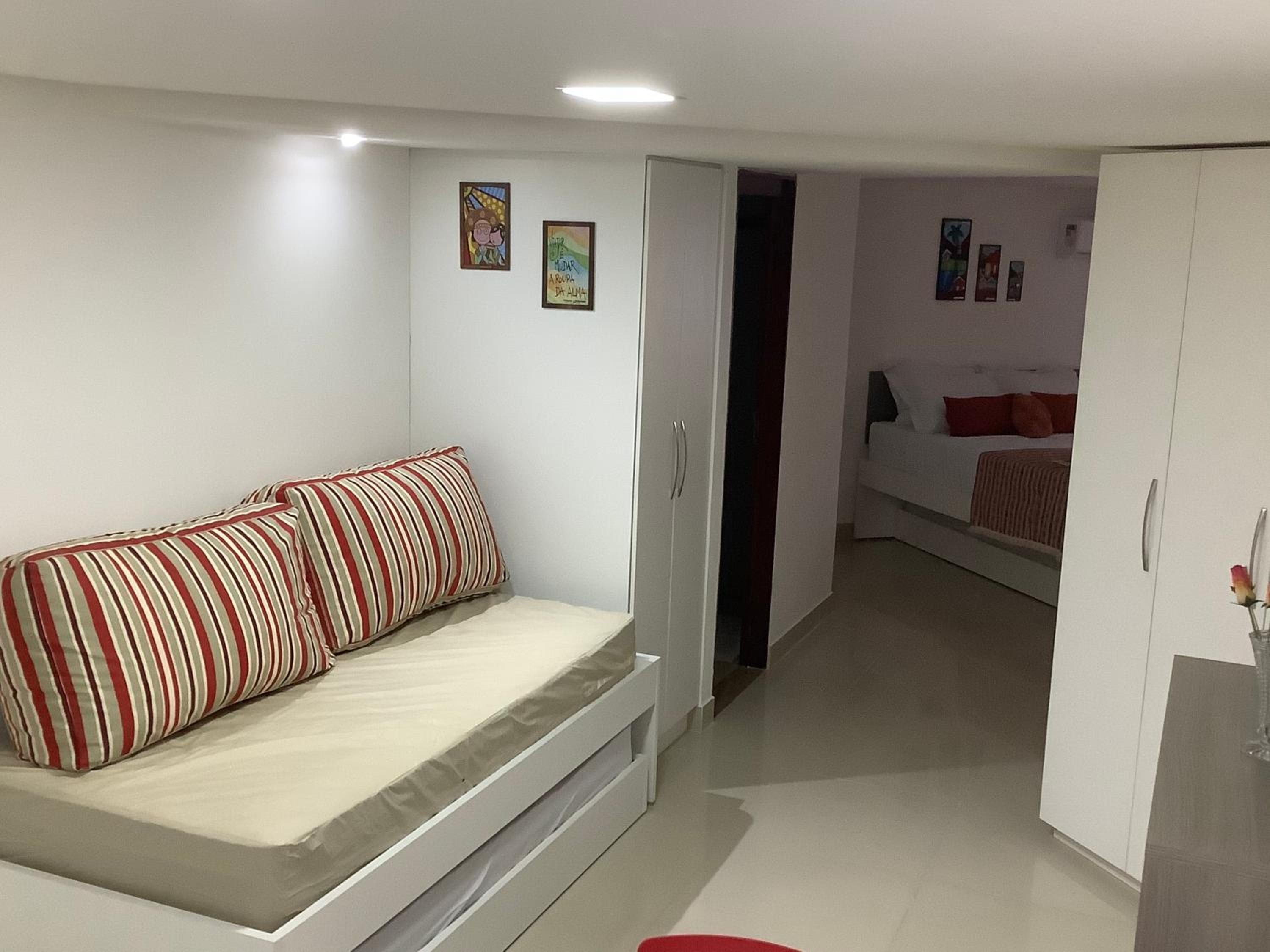 One-Bedroom Apartment - Photo 6