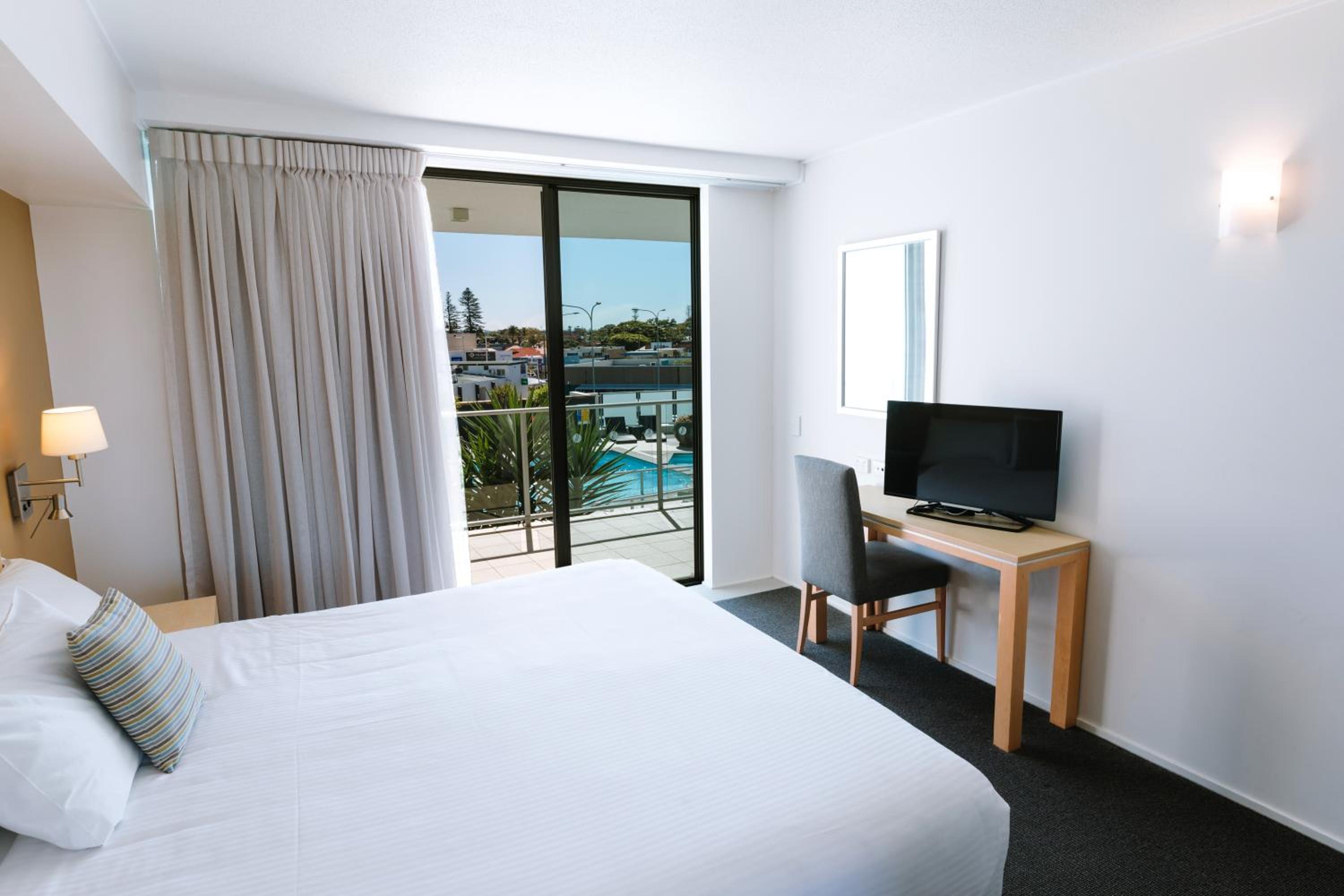 One-Bedroom Pool View Suite - Photo 1