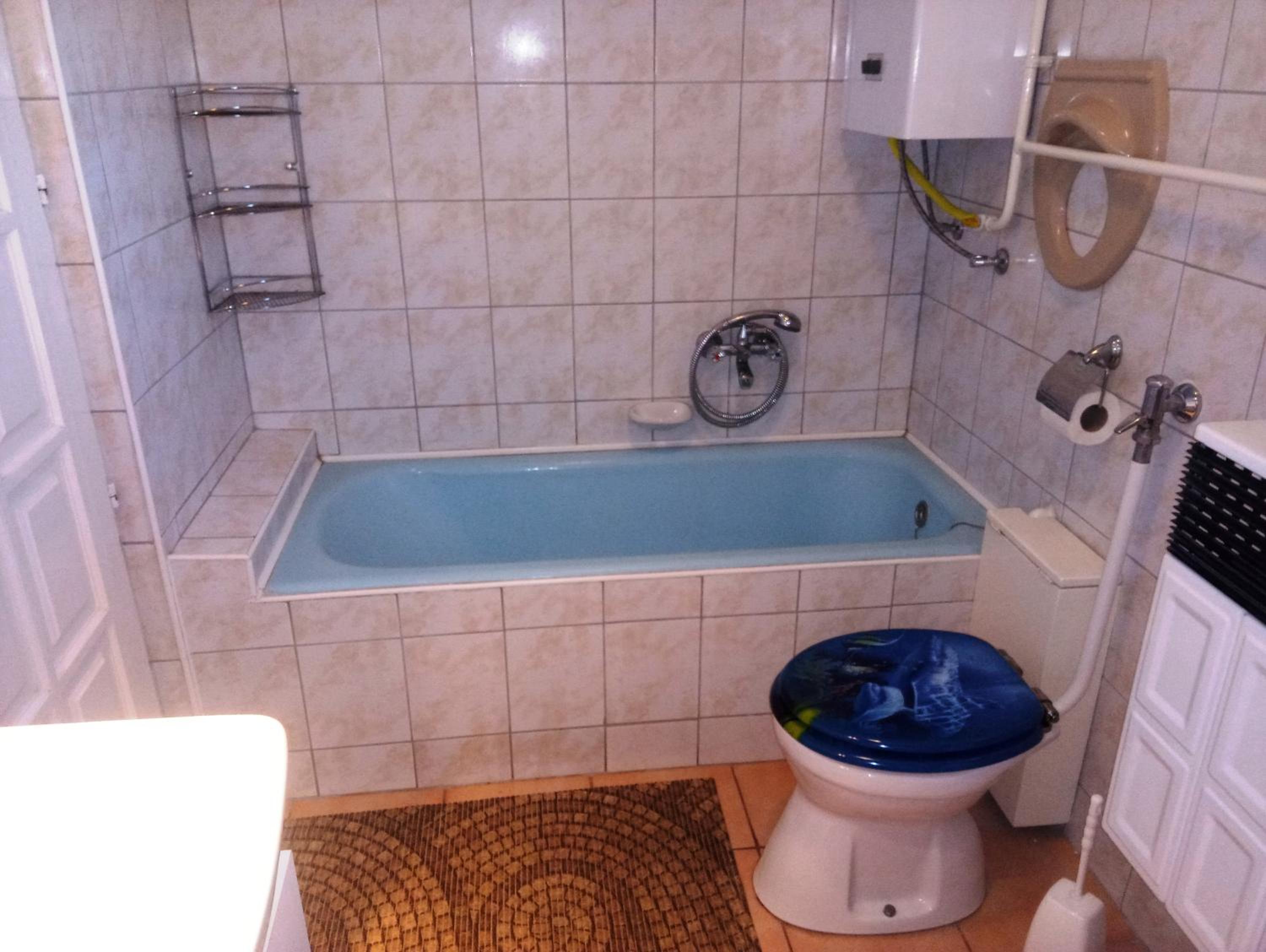 One-Bedroom Apartment - Photo 19