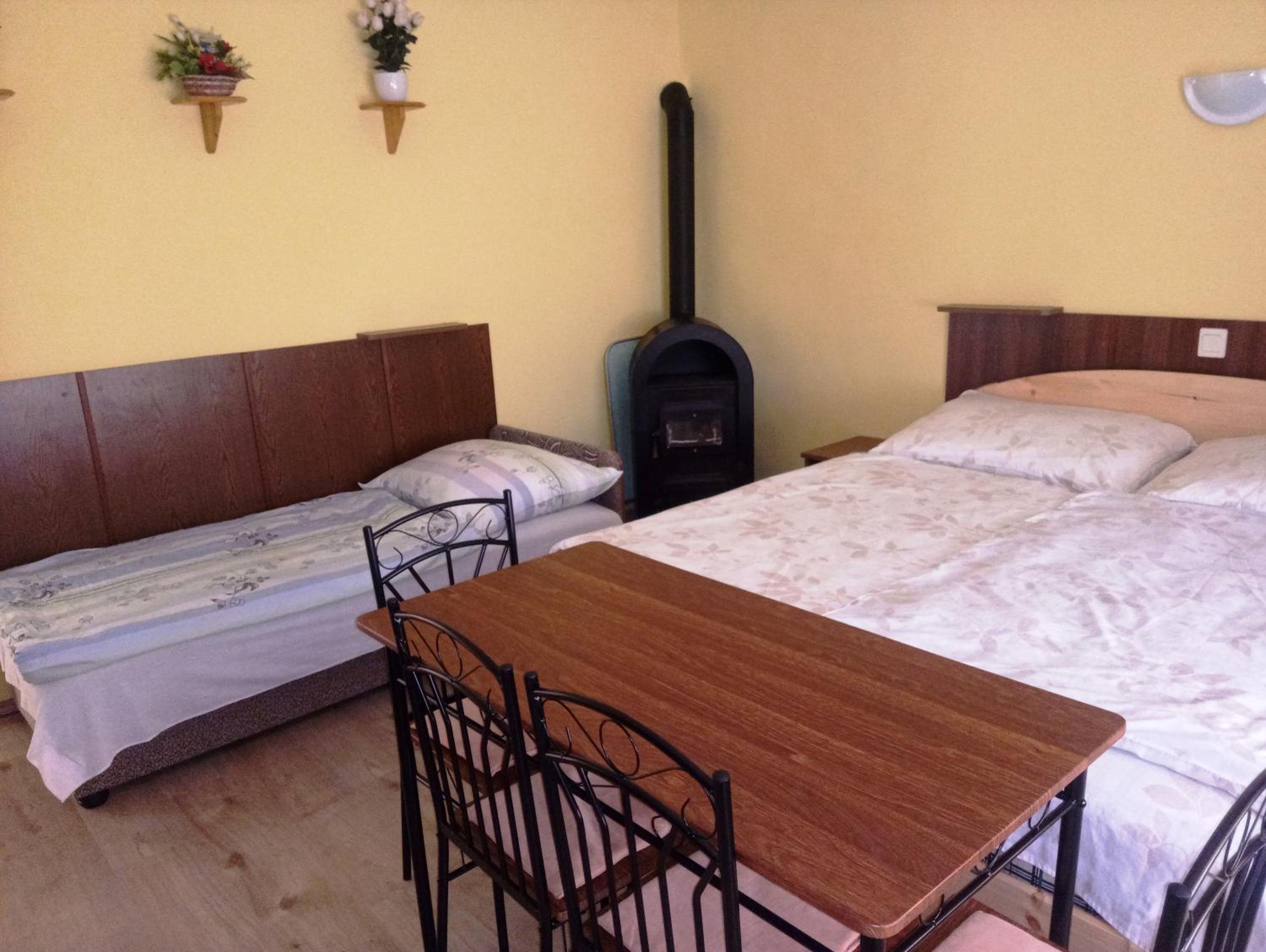 One-Bedroom Apartment - Photo 22