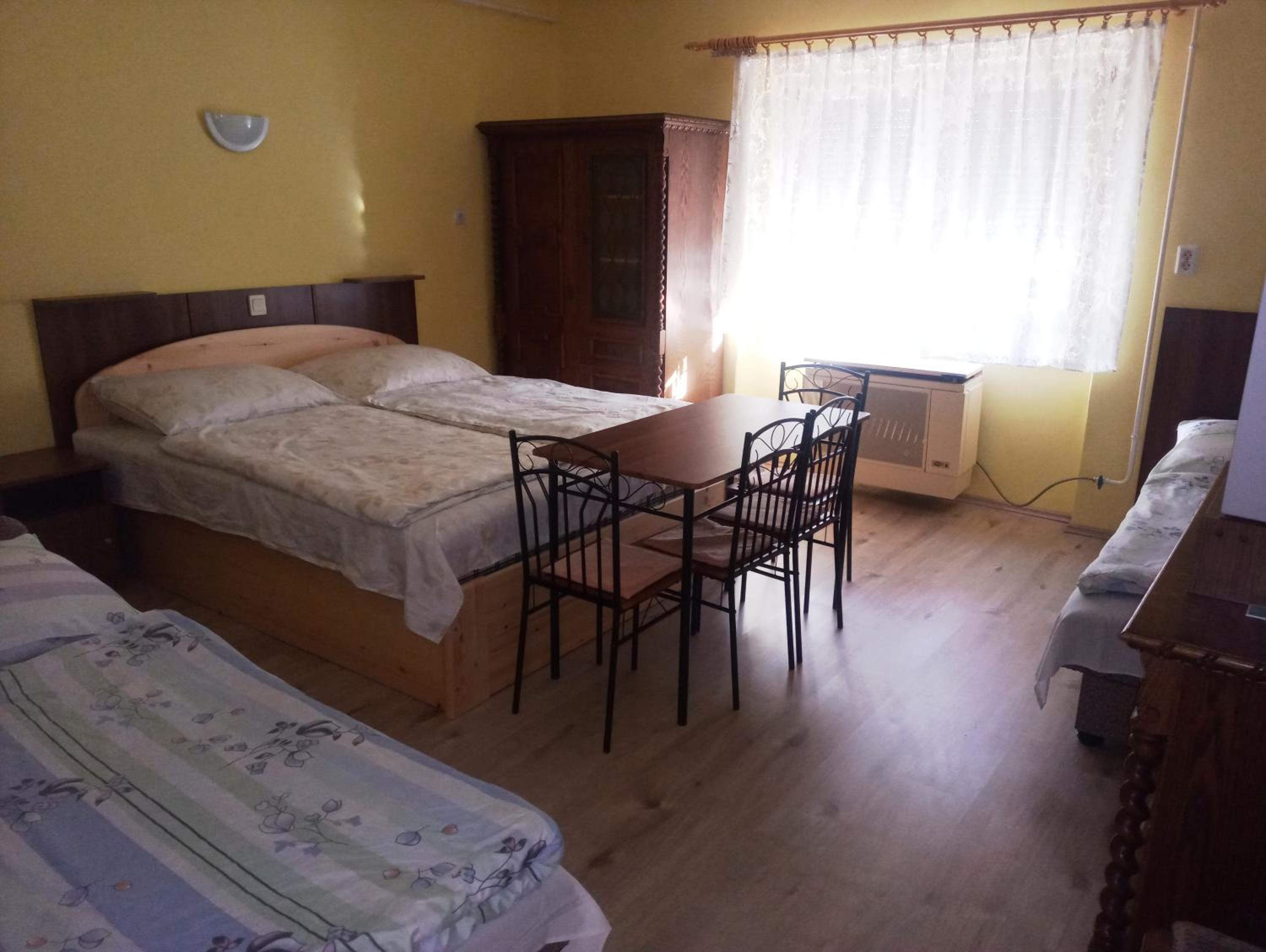 One-Bedroom Apartment - Photo 24