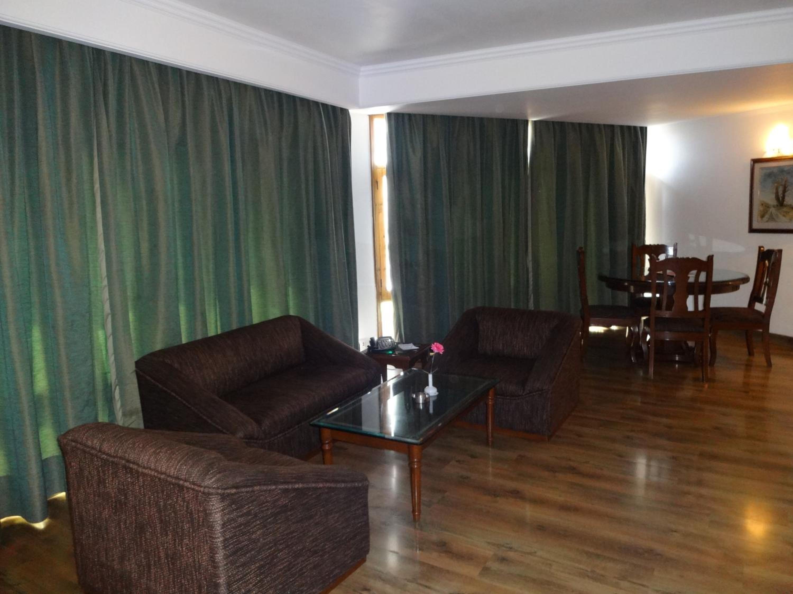 Penthouse Suite photo 2