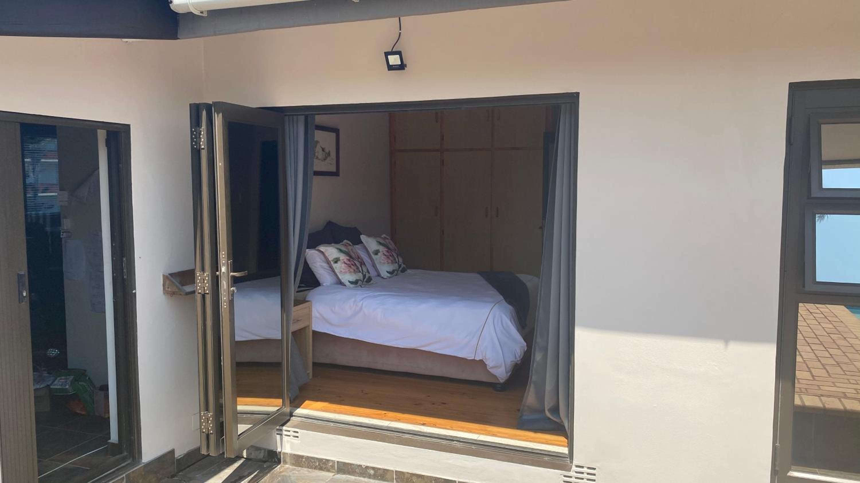  Double Room - Photo 10