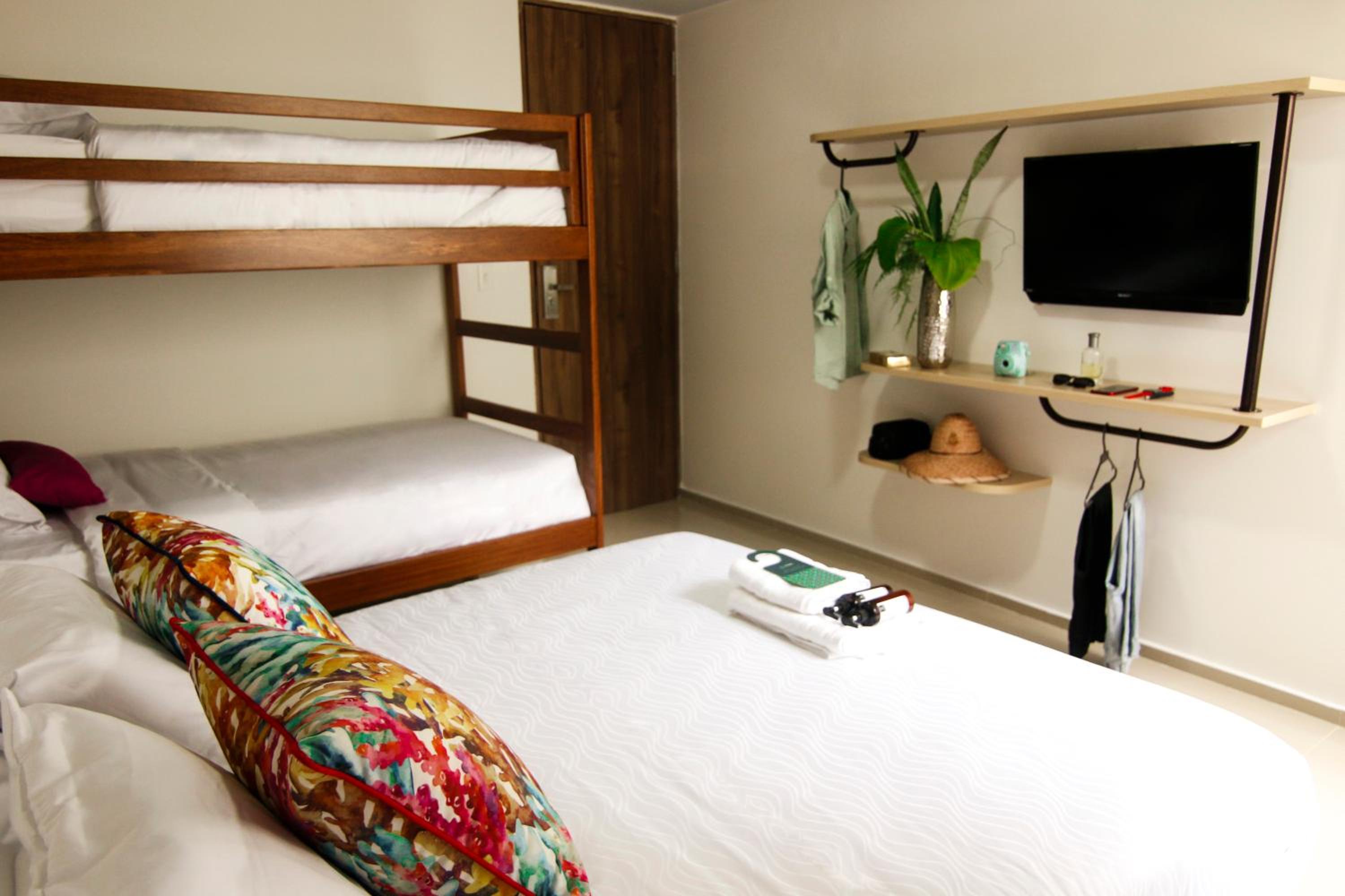 Mixed Dormitory Room photo 1