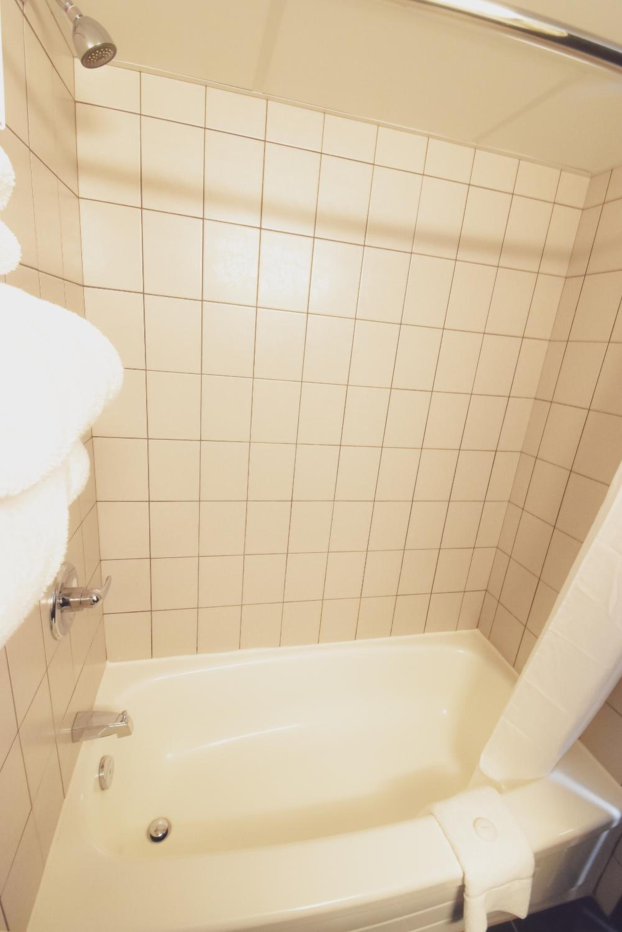 King Suite thumbnail 5