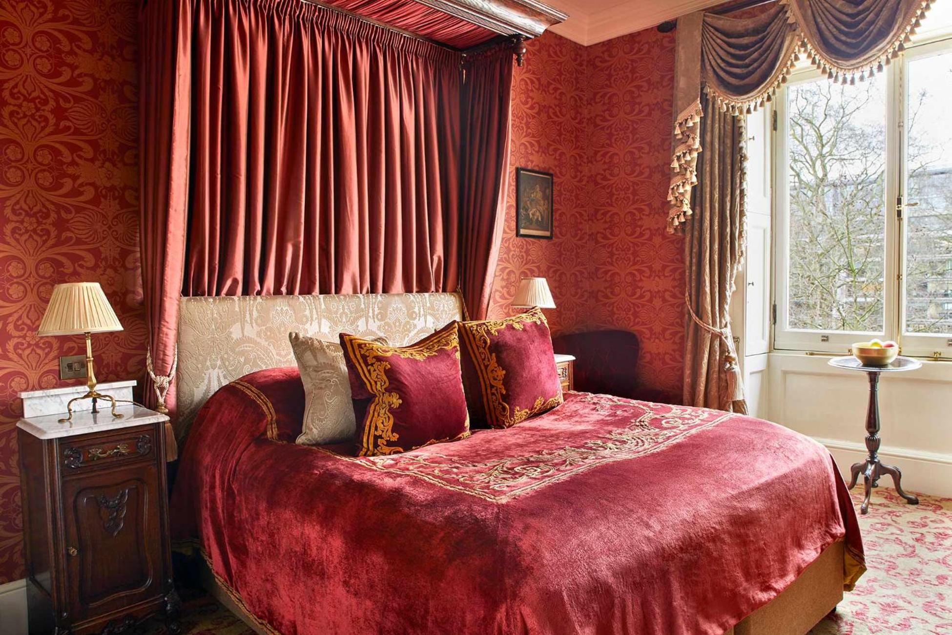 Standard King Room photo 3