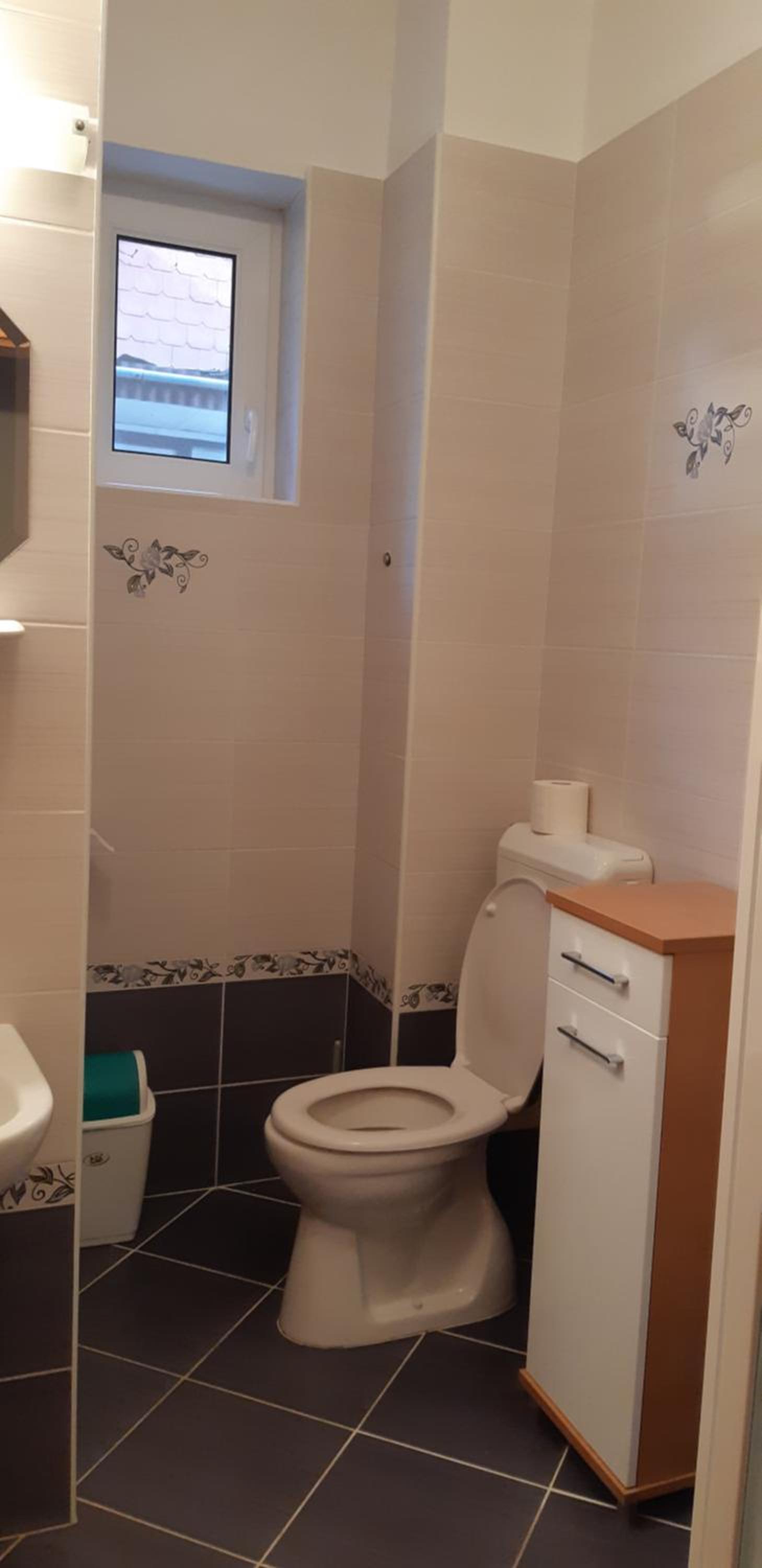 Large One-Bedroom Apartment with Terrace - Ground Floor photo 2
