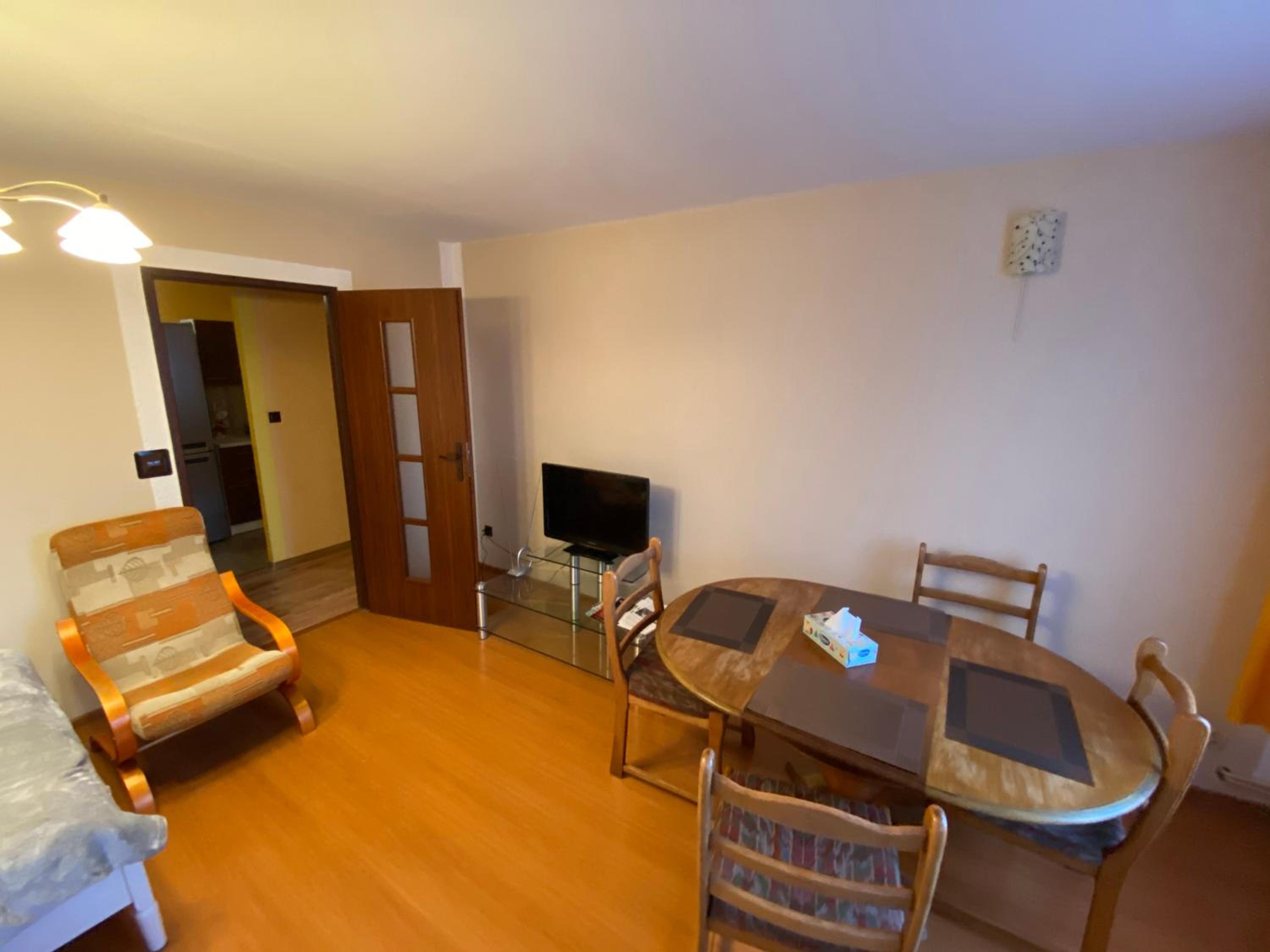 Three-Bedroom Apartment - Photo 5