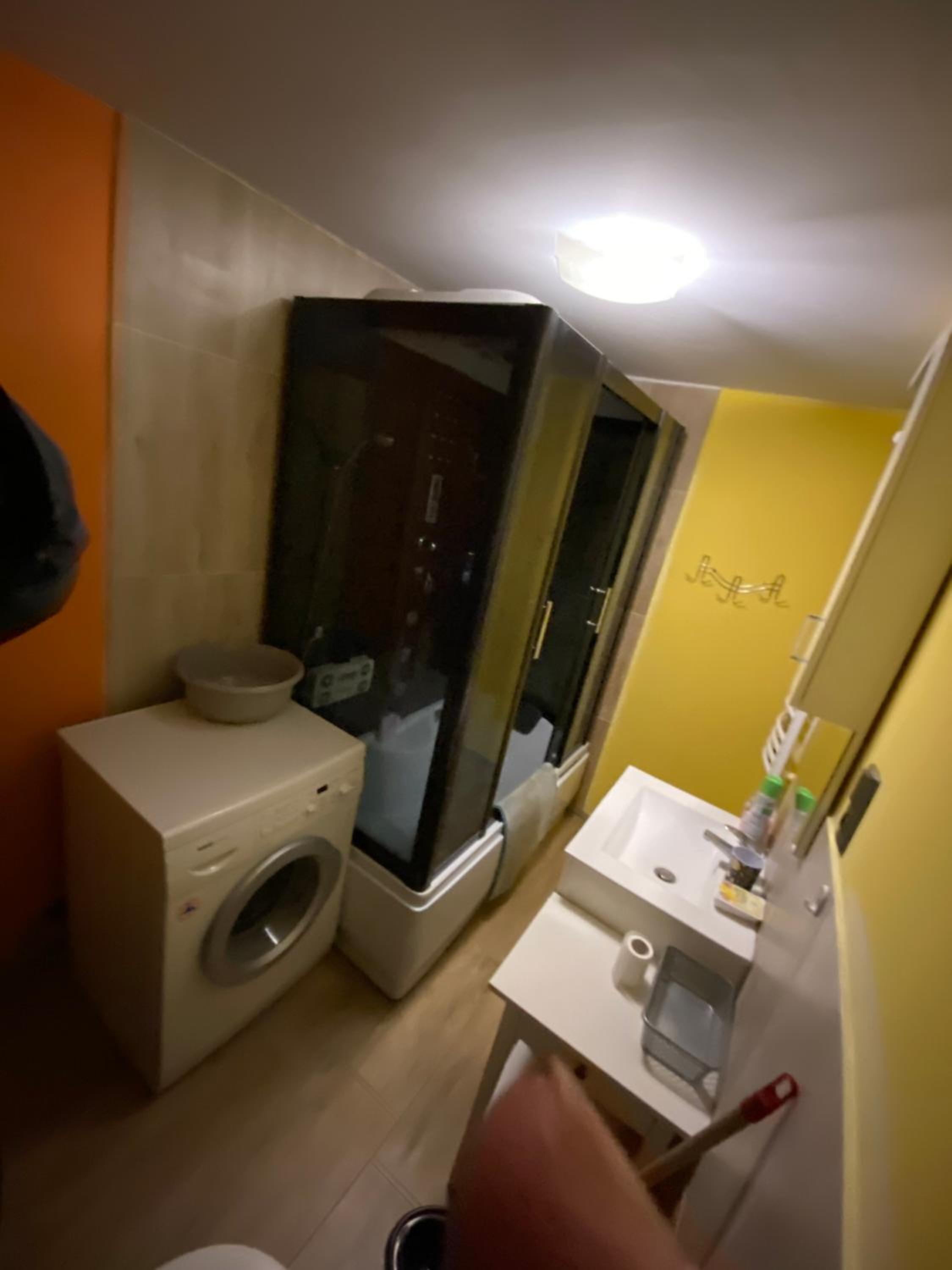 Three-Bedroom Apartment - Photo 9