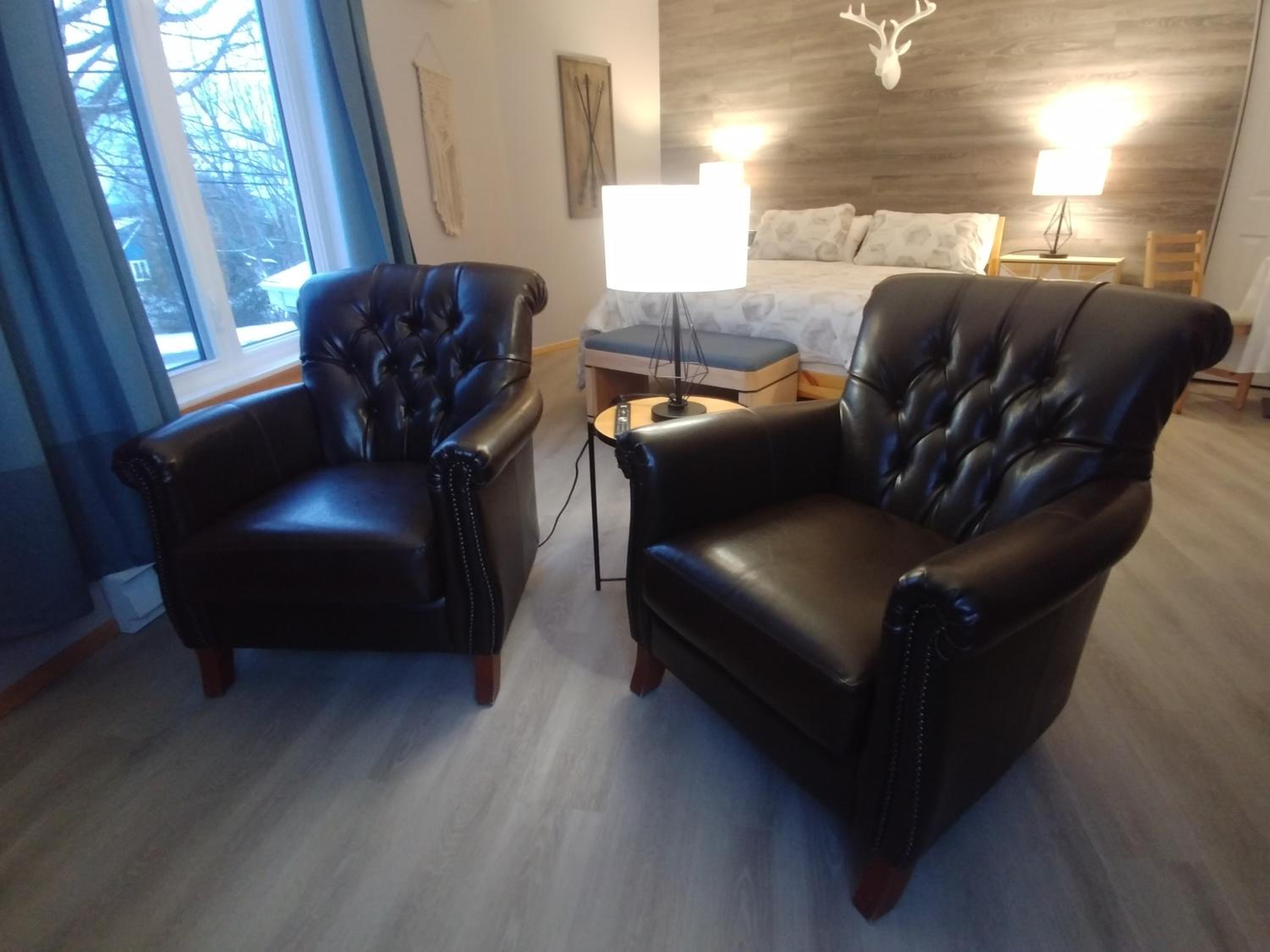 Deluxe Queen Room