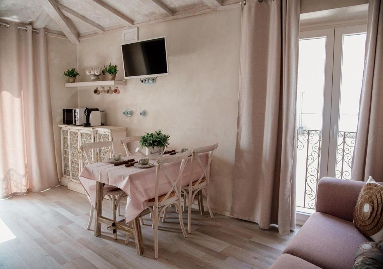 Suite - Photo 3