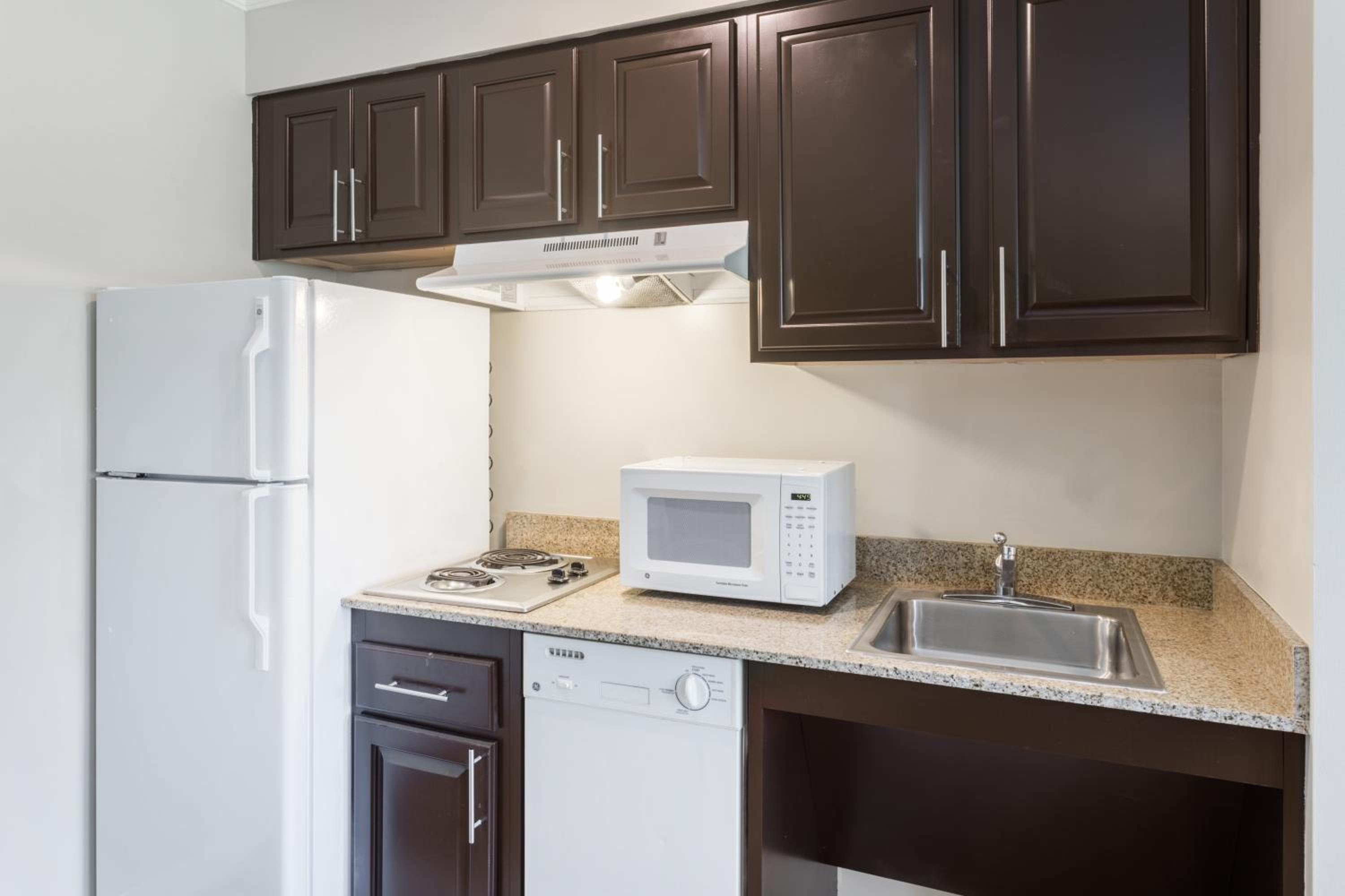 Studio with Two Double Beds - Disability Access/Non-Smoking