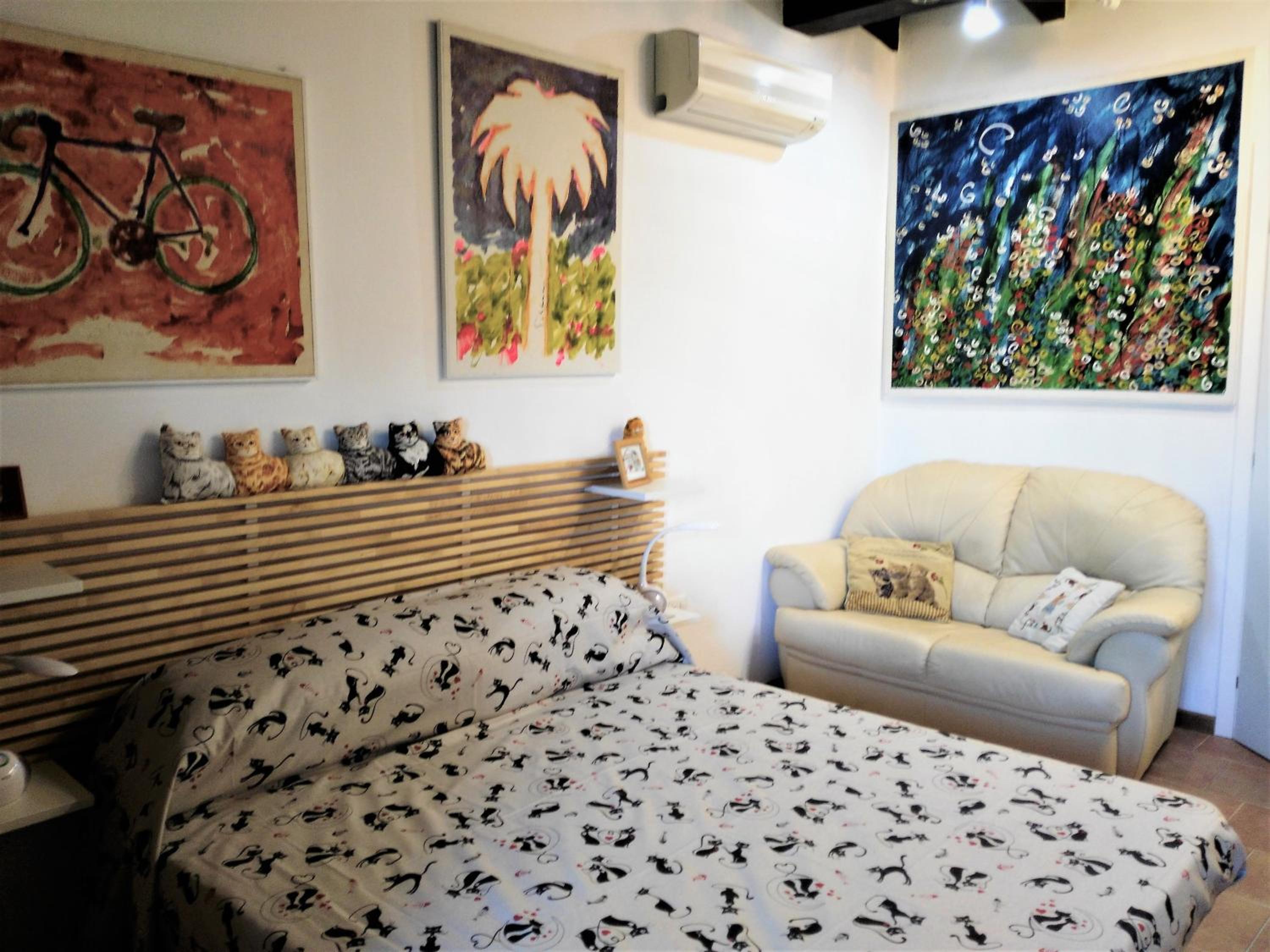 Deluxe Double Room - Photo 11