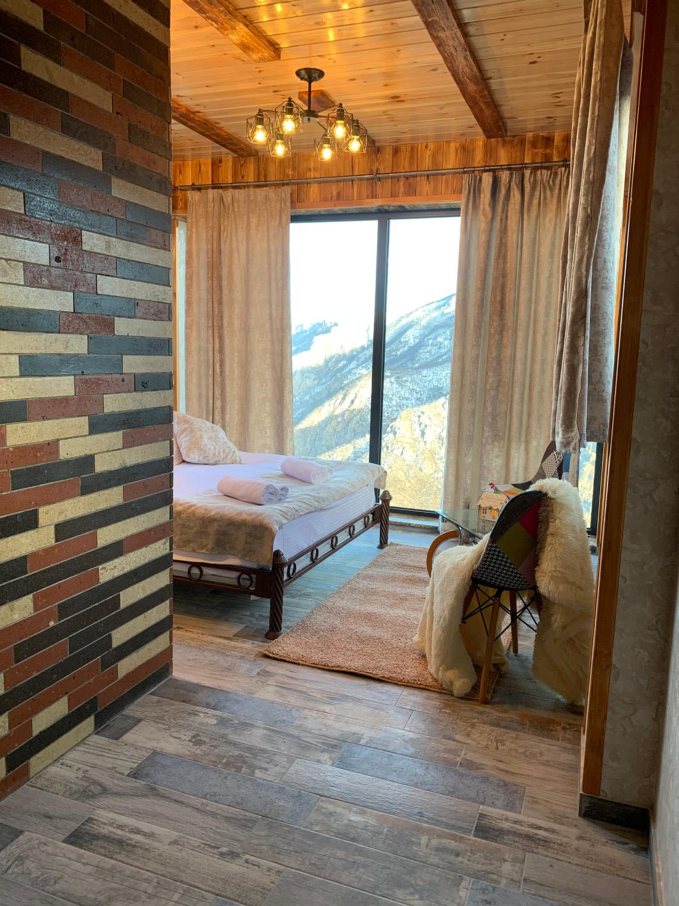 Suite with Mountain View photo 1
