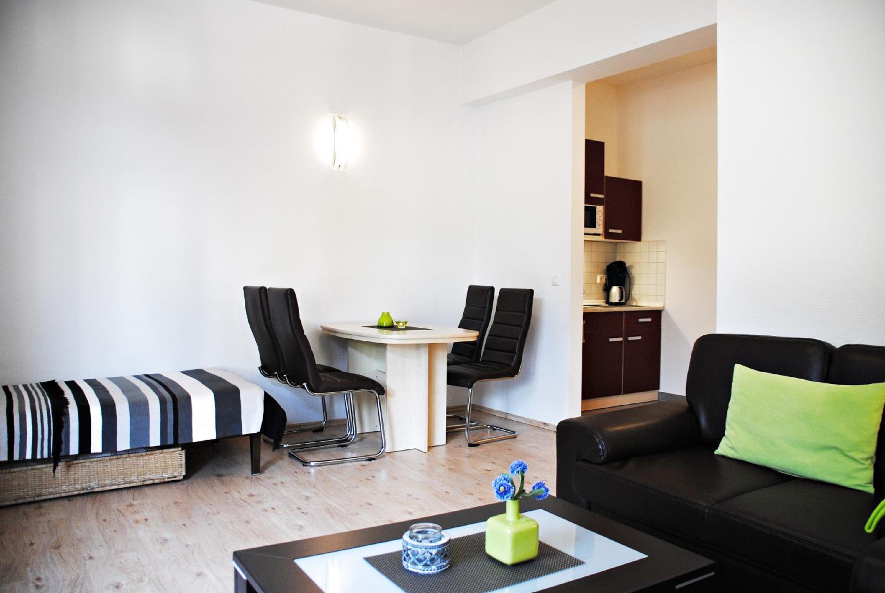 Apartment with Terrace photo 3