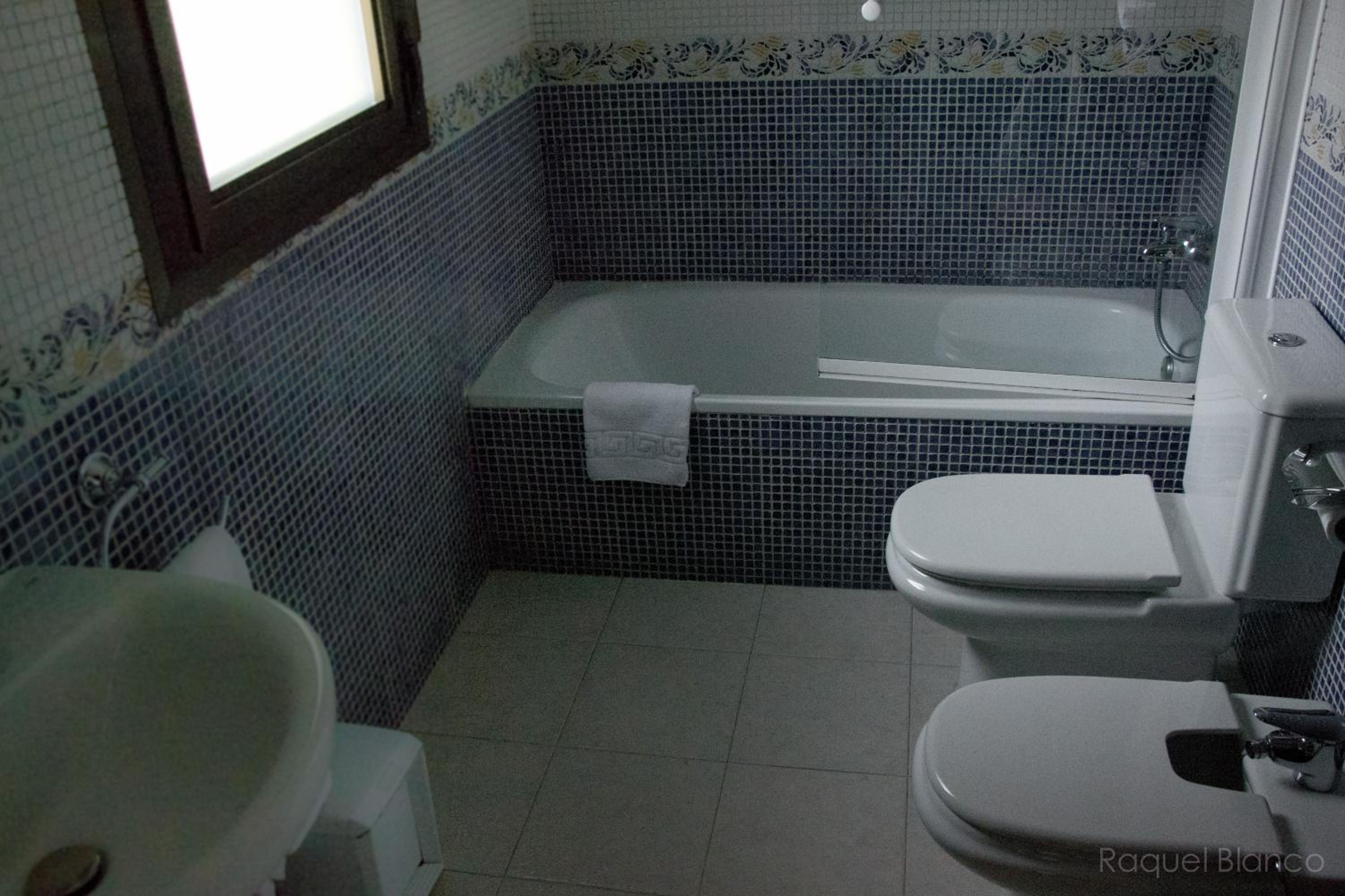 Double or Twin Room photo 2