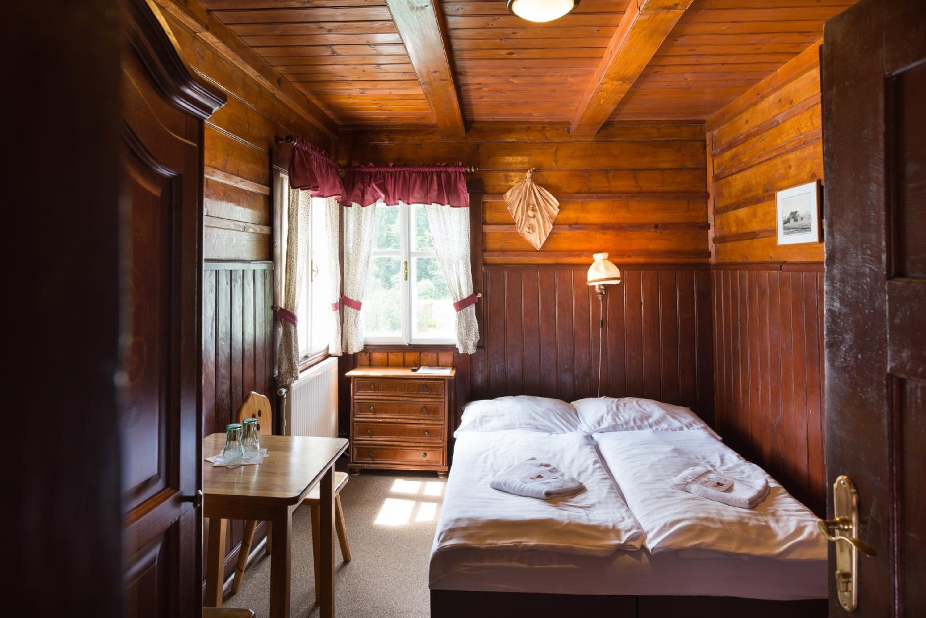 Double Room - Photo 4