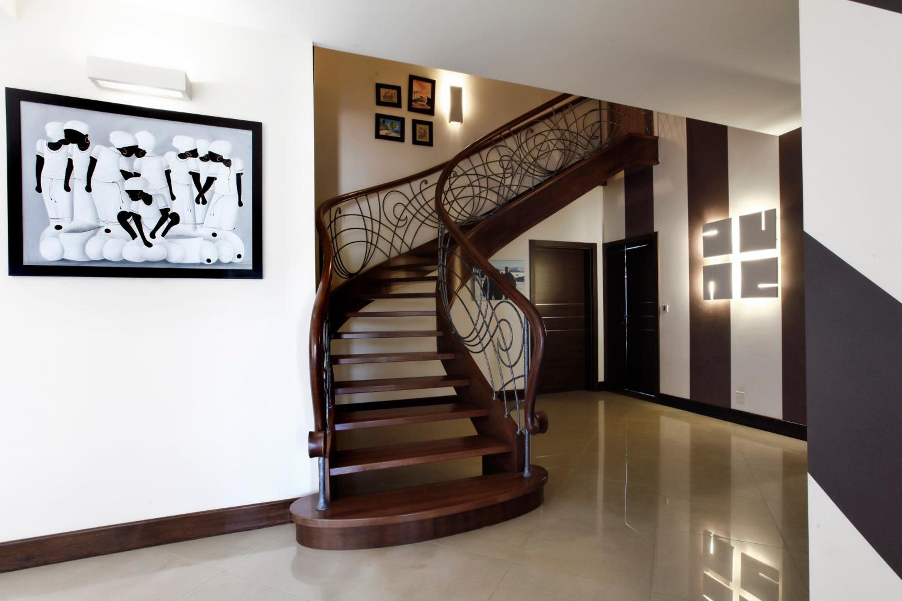 Villa - Photo 2