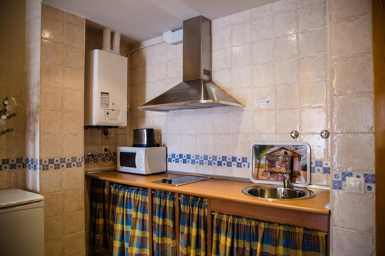 One-Bedroom Apartment - Photo 13