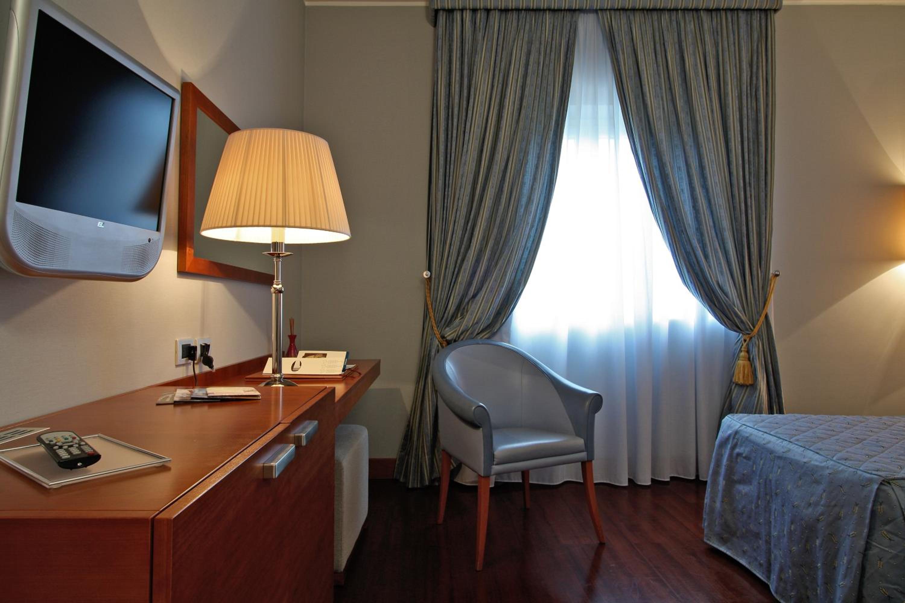 Double Room - Photo 3