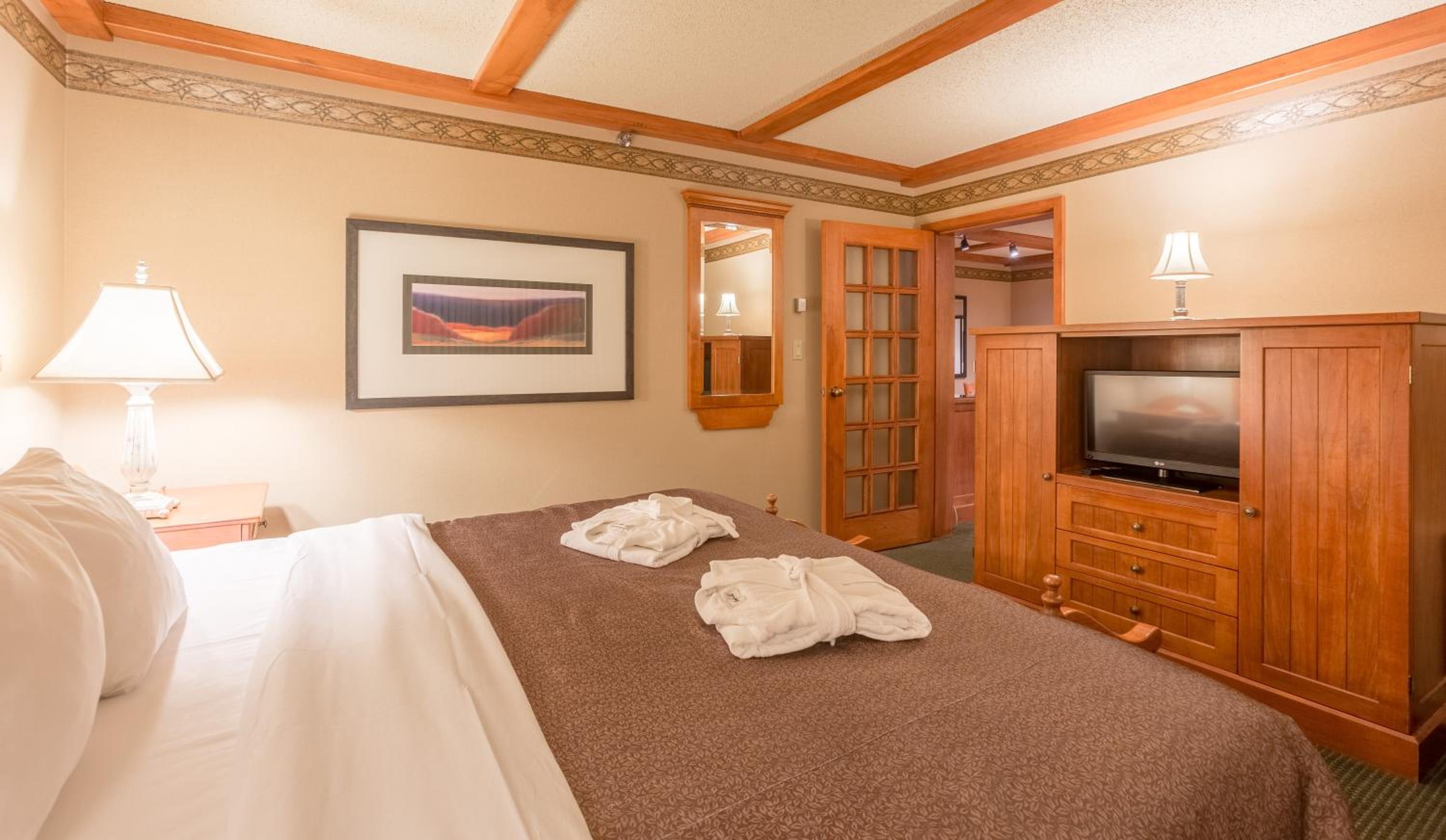 Executive King Suite - Photo 4