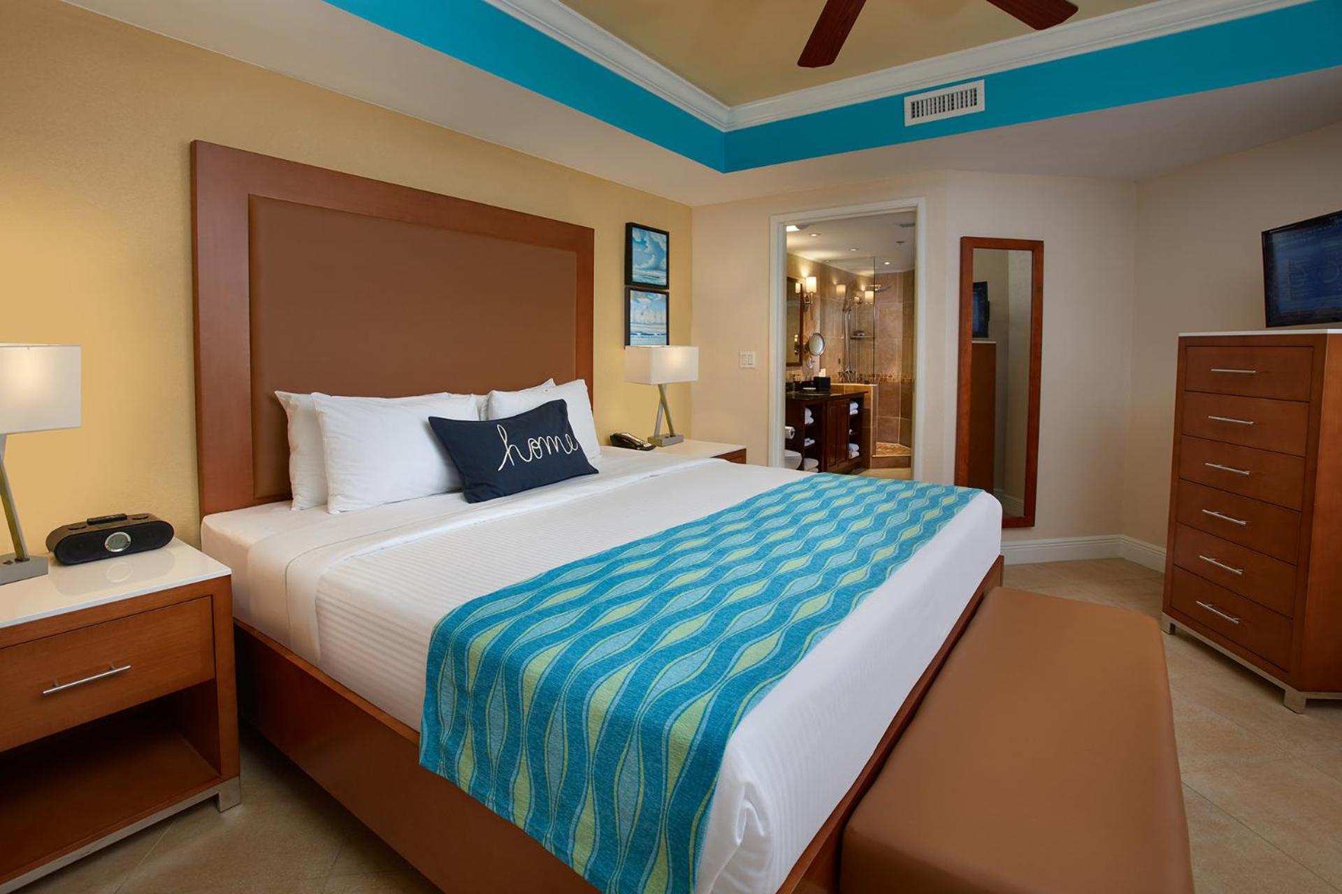 Beach Tower One-Bedroom Suite