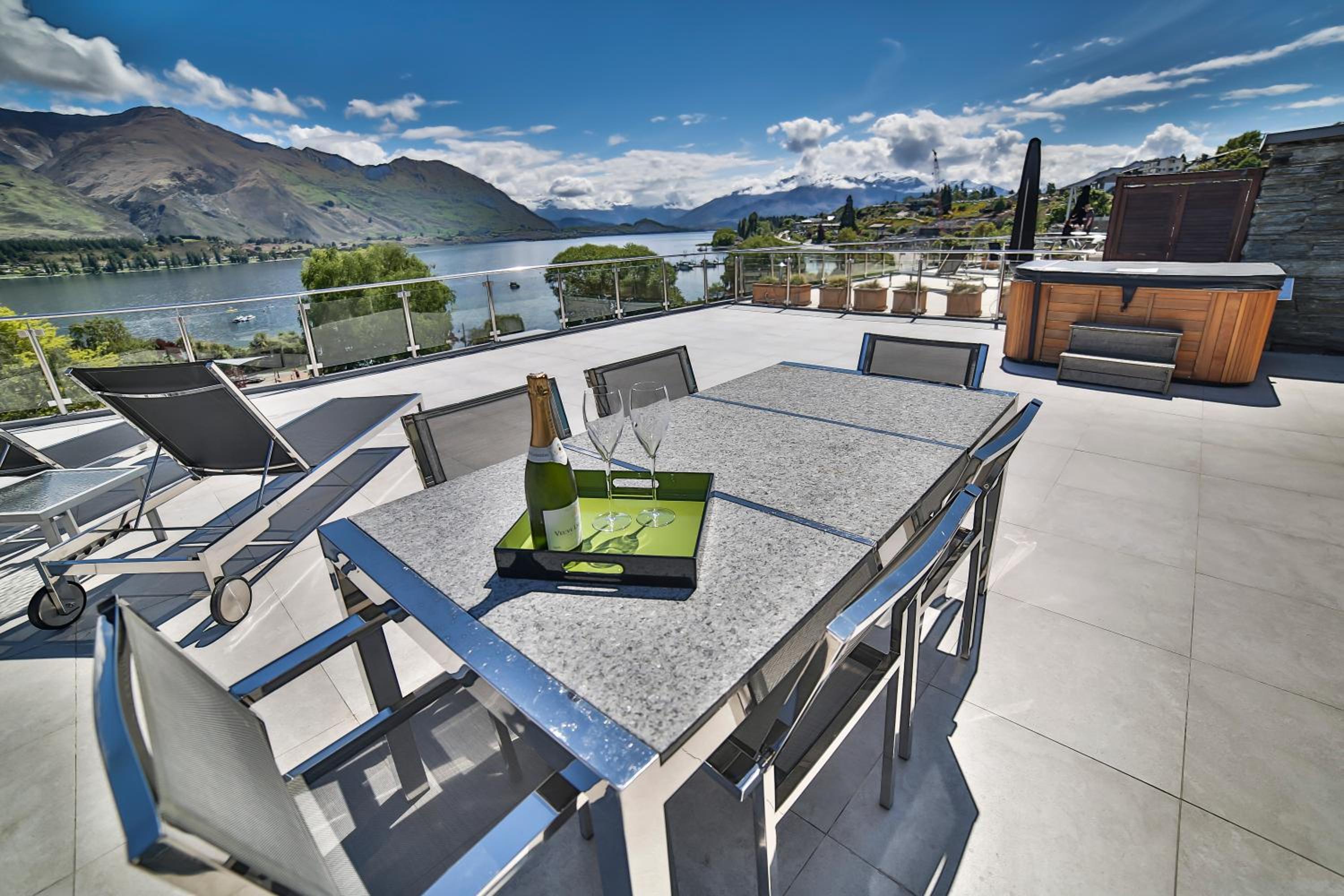 Penthouse Apartment photo 3