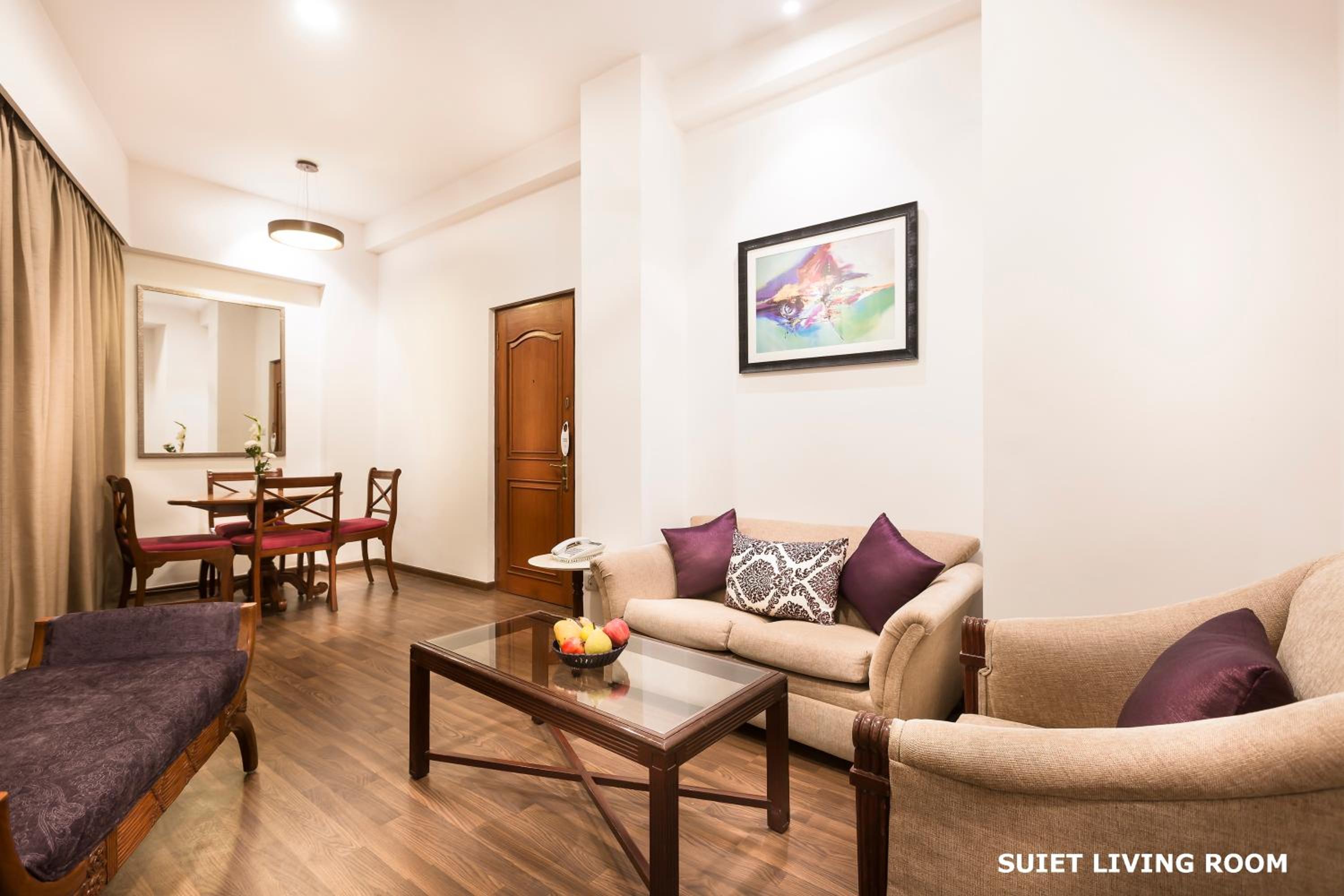 Deluxe Suite photo 2