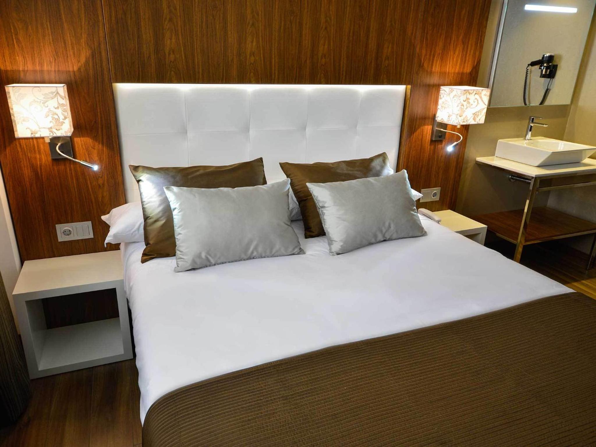 Double or Twin Room photo 2