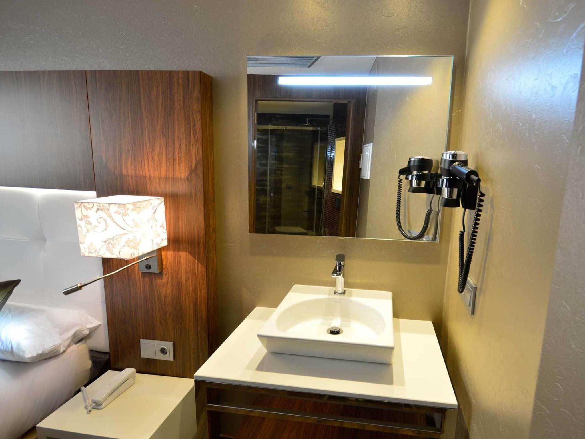 Double or Twin Room photo 3